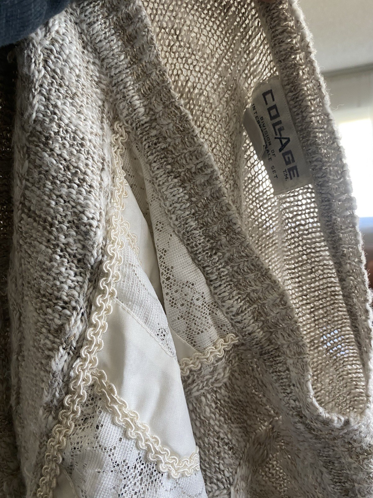 Vintage 1980s Cream Light Sweater Lace Detail XS Small