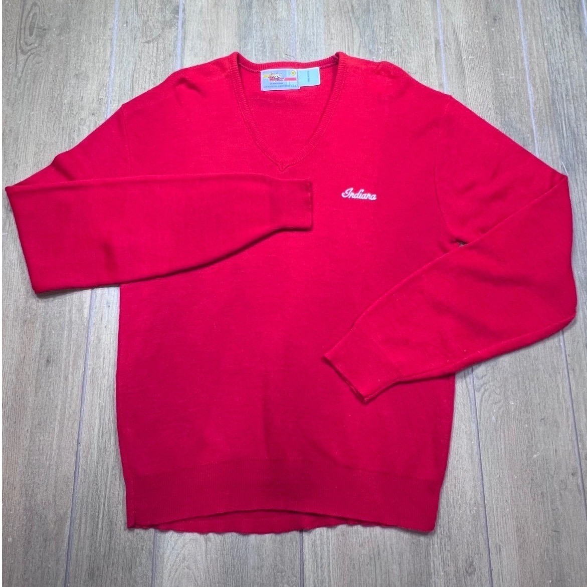Vintage Any Wear Spanjian Indiana V-Neck Sweater Red Acrylic Knit Womens Medium