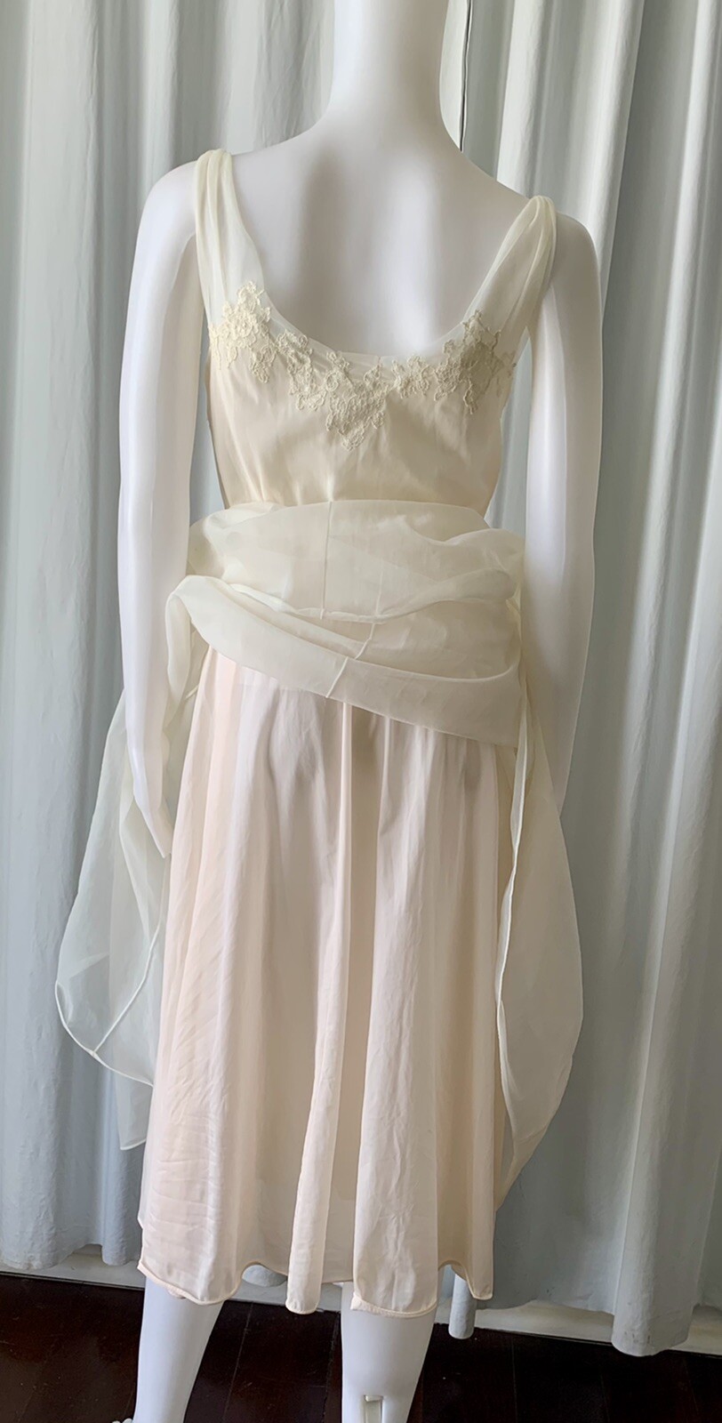 Vintage 50s Vanity Fair White Lace Slip Sz 32