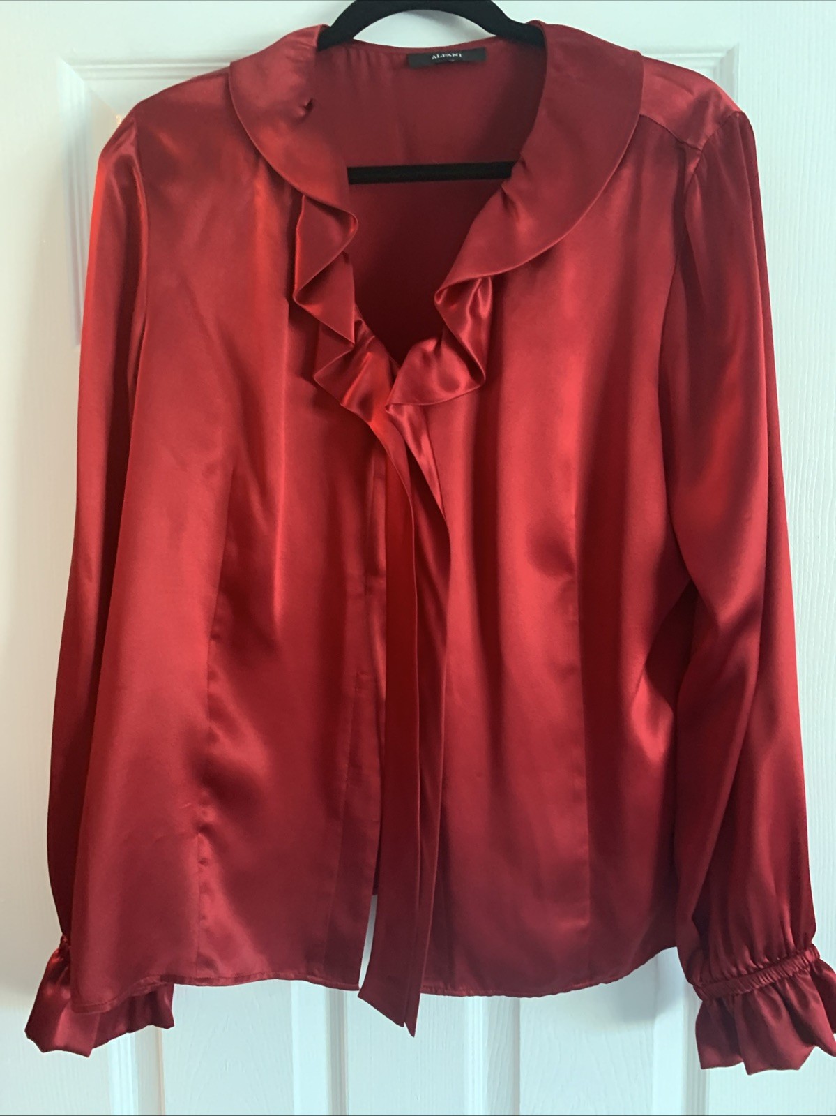 Size 14 Alfani Satin Raspberry Red L/S Blouse