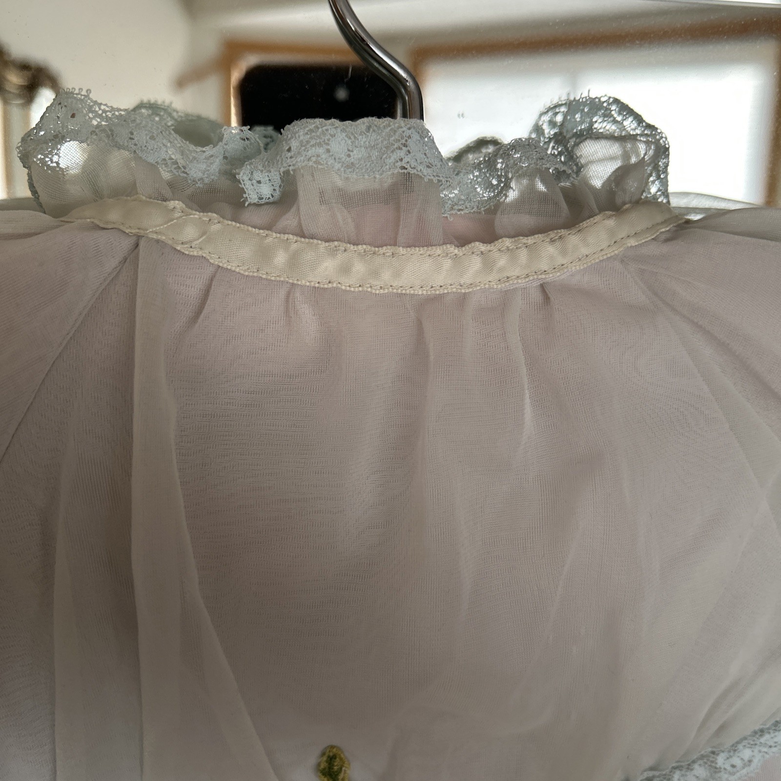 Vintage Laros Size Large Women’s Nightgown Slip Romantic Robe Blue Nylon Lace