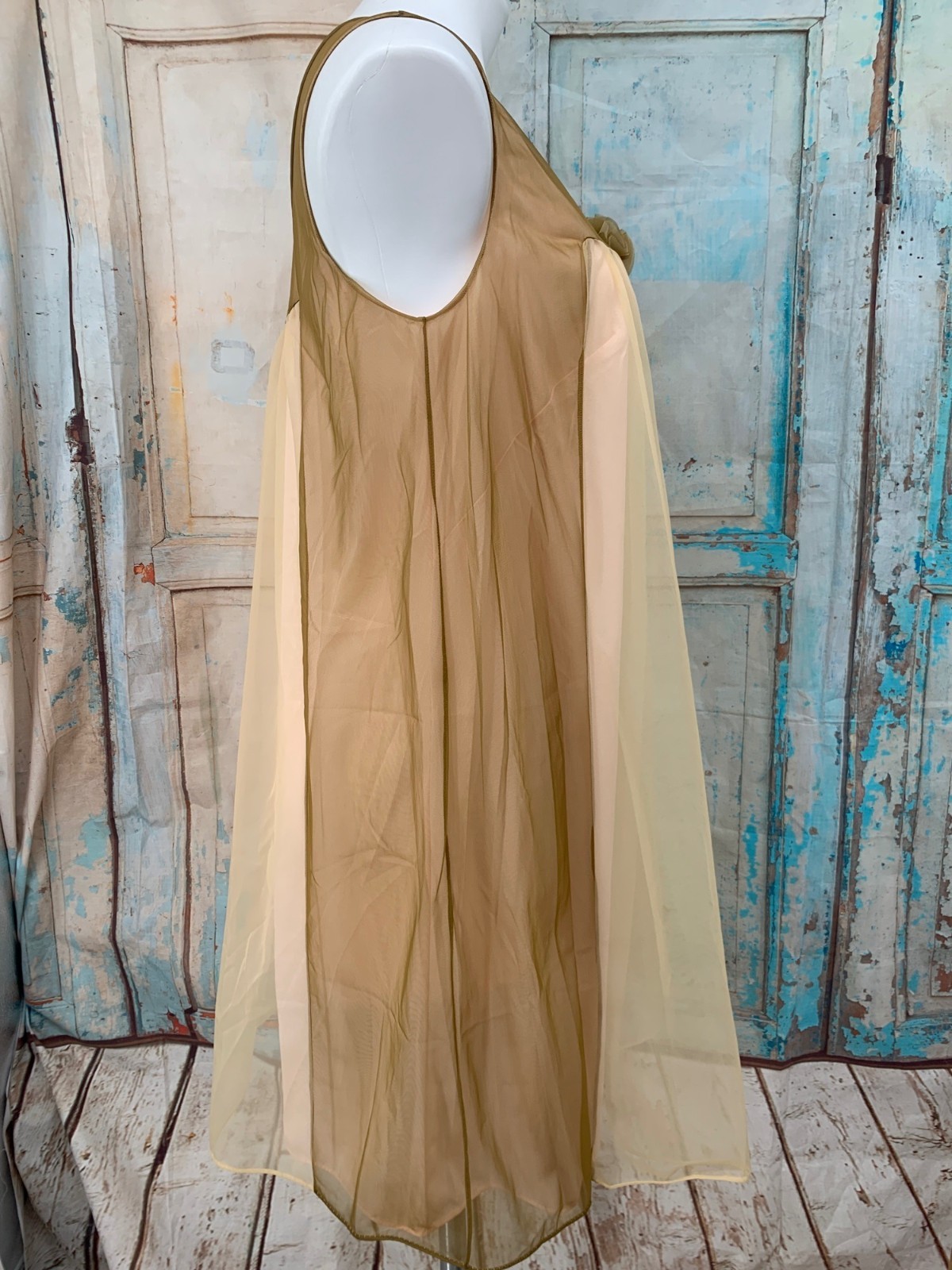 Vintage Vanity Fair Small Sheer Tan & Peach Nylon Chemise W/ Floral Appliqué Sle