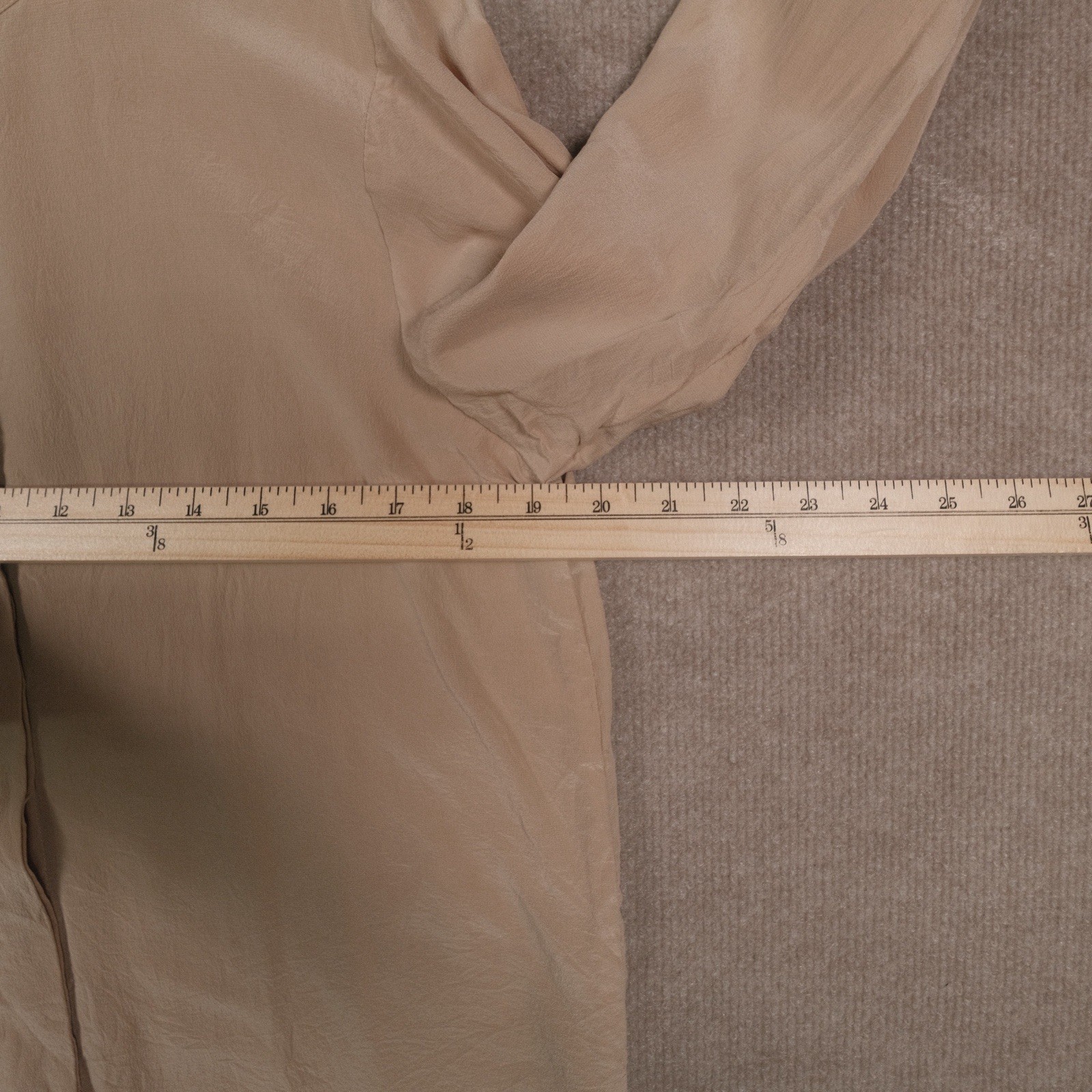 Vintage Blass Port By Bill Blass Women’s 100% Silk Shirt Band Collar Beige S