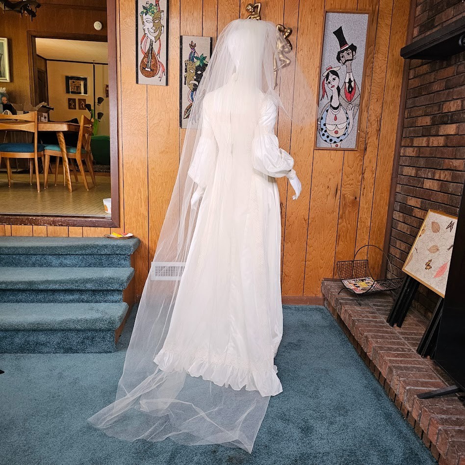 Vtg 70s Victorian Edwardian Revival Romantic Lantern Chapel Train Wedding Gown S