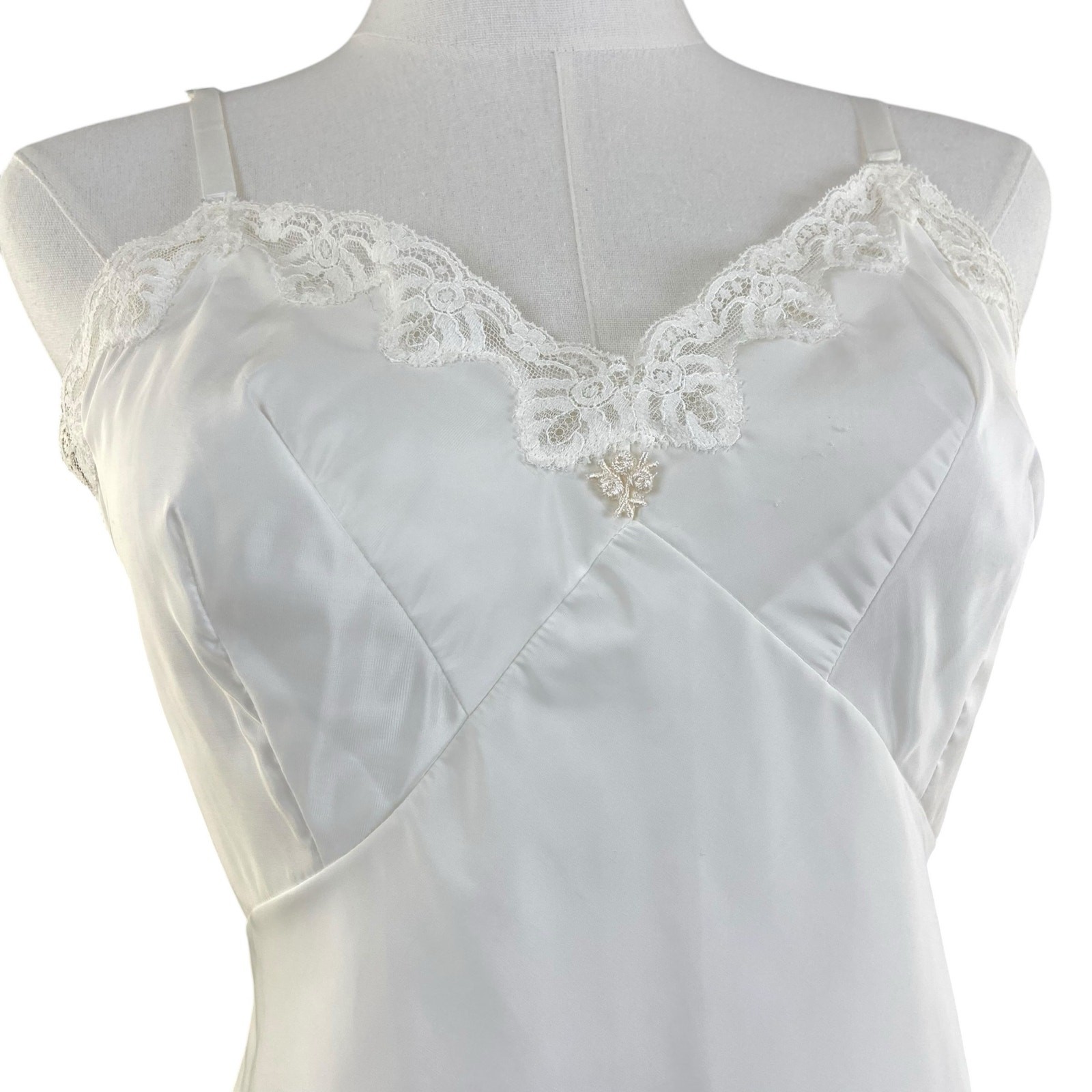 Vintage 70s Wonder Maid White Lacy Maxi Full Slip Dress Women’s Size M