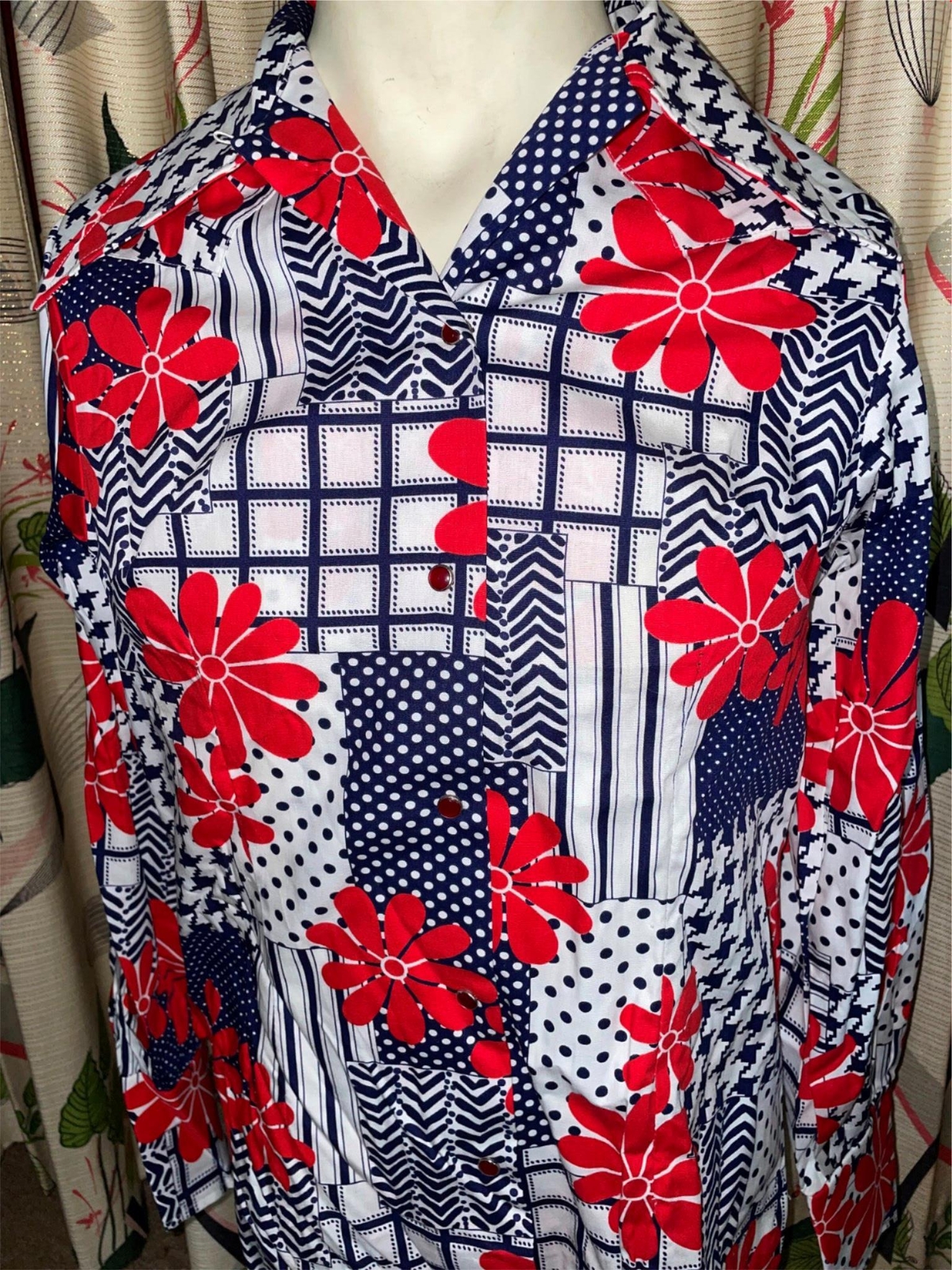 VTG 60S 70S WOMENS MEDIUM TEM TEX RAYON FLOWER BUTTON WESTERN COWBOY SHIRT
