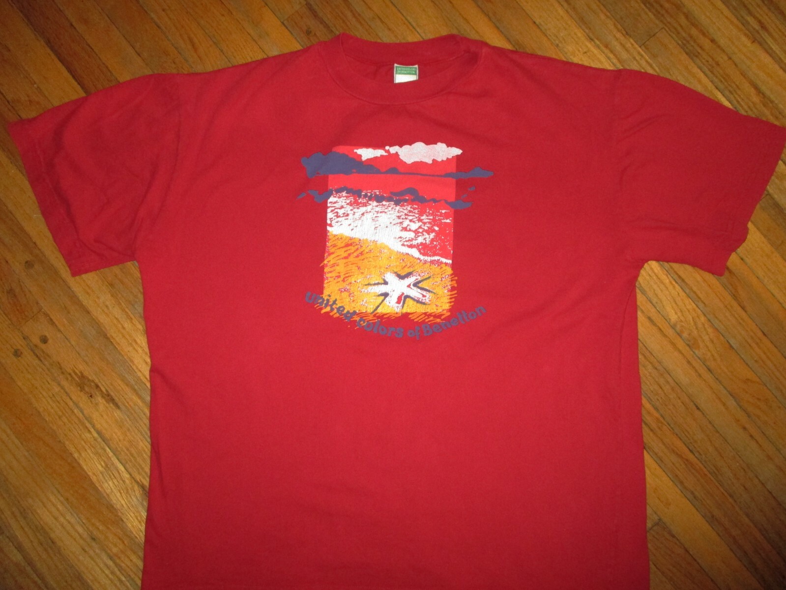 vtg UNITED COLORS OF BENETTON T SHIRT Abstract Starfish On Beach 80s 90s Women M