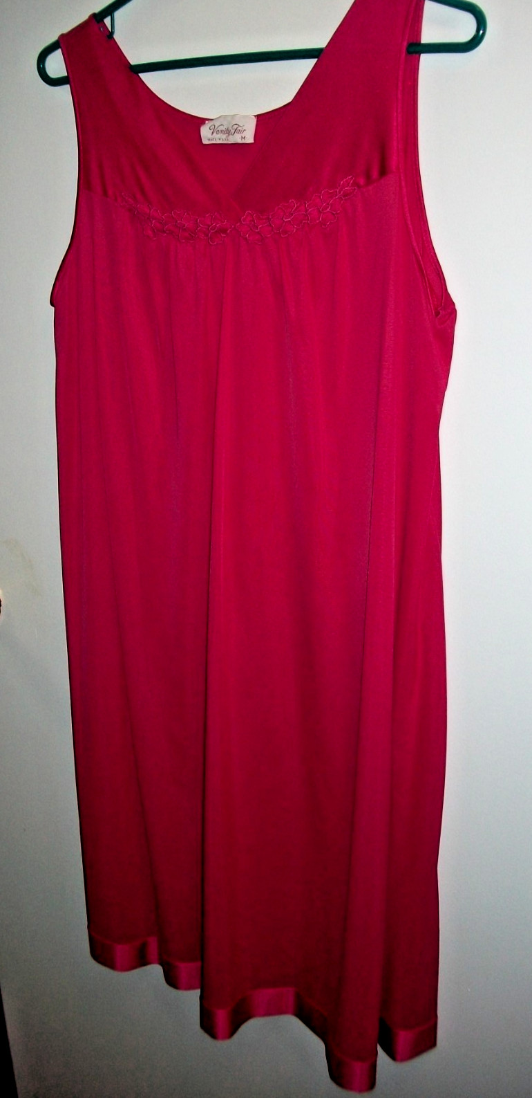 Vintage Vanity Fair MAGENTA PINK Robe Nightgown Set M USA SILKY NYLON RETRO 70’s