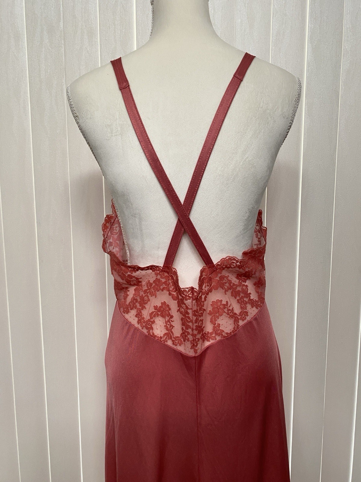 Vintage Gilead Lace 38 Full Length Maxi Nightgown Slip Thulian Pink