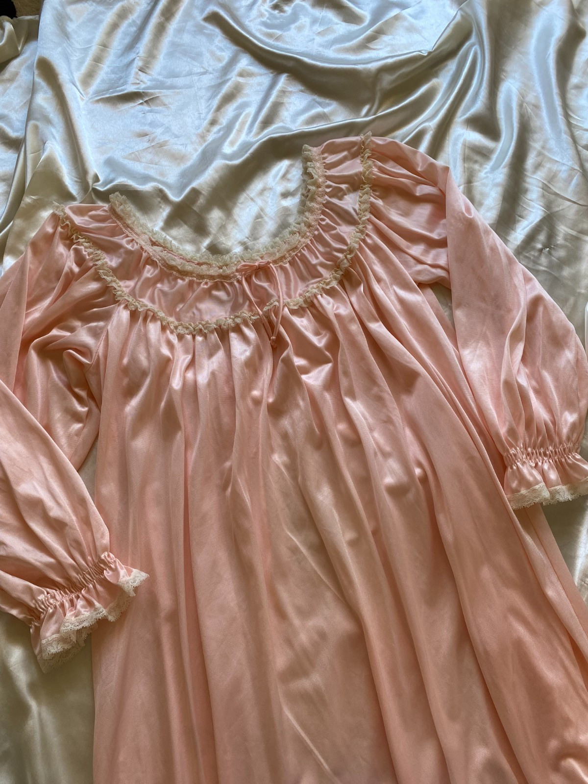 Vintage 1970s Pastel Pink Lace Maxi Slip Coquette Romantic XL Brownstone NYC