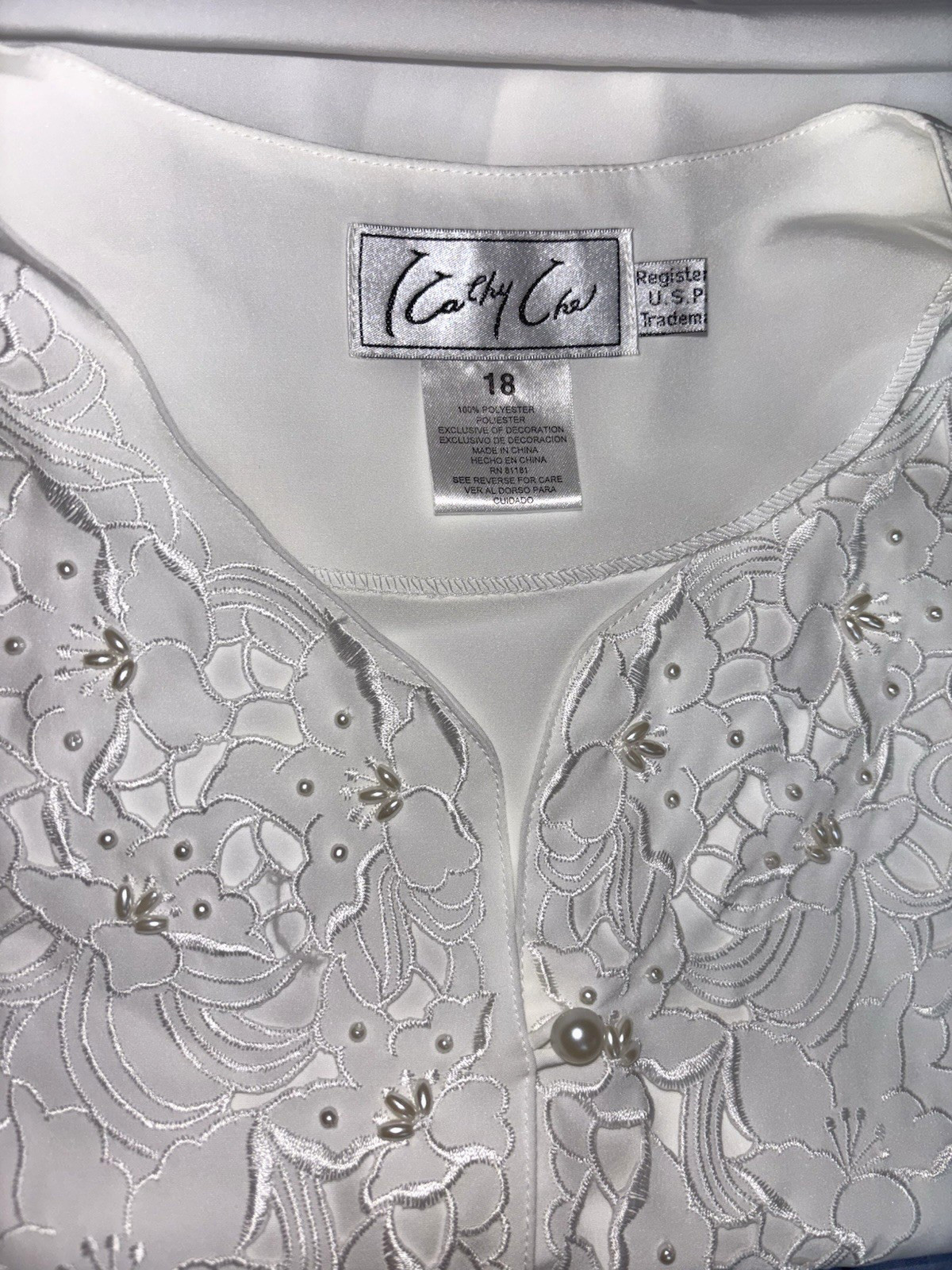 NWT Kathy Che Women Size 18 Button-Up Long Sleeve Blouse White Beads Embroidered