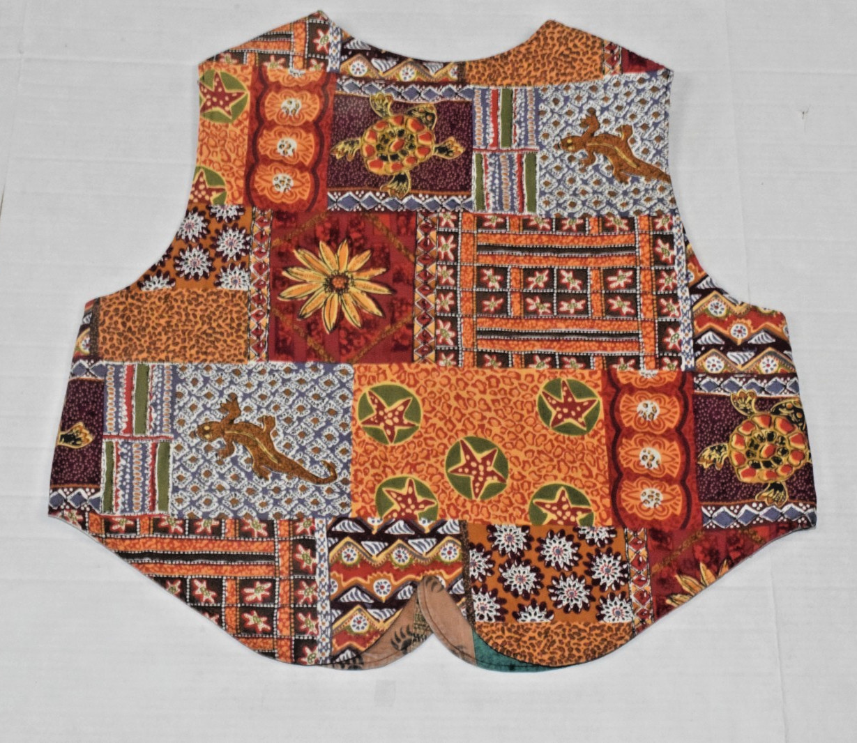 Vintage Reversible Quilted Vest Sz L 70s One Side Beach One Side Desert OOAK