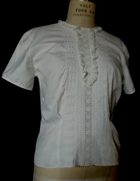 Vtg 1960s MCM Women’s WHITE Cotton TOP, Lacy Details, Short Sleeve by RHODA LEE