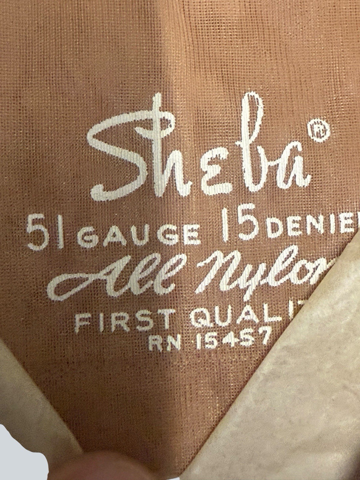 VINTAGE SHEBA SHEER SEAMLESS STOCKINGS 9 1/2 Honey New Old Stock With Tags