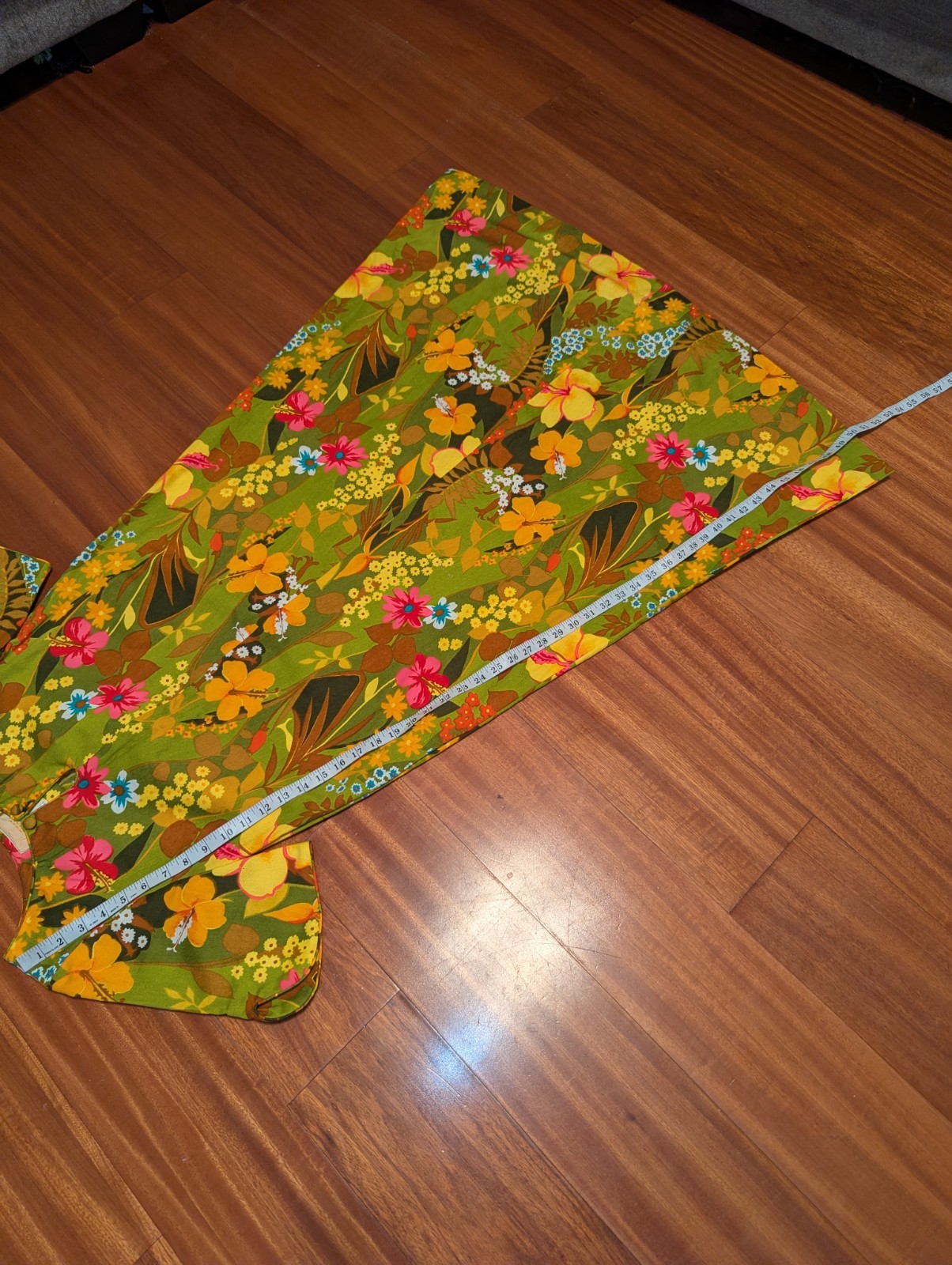 Vtg 60’s Reef Green Hawaiian flower Dress muu muu mod shift tropical Floral