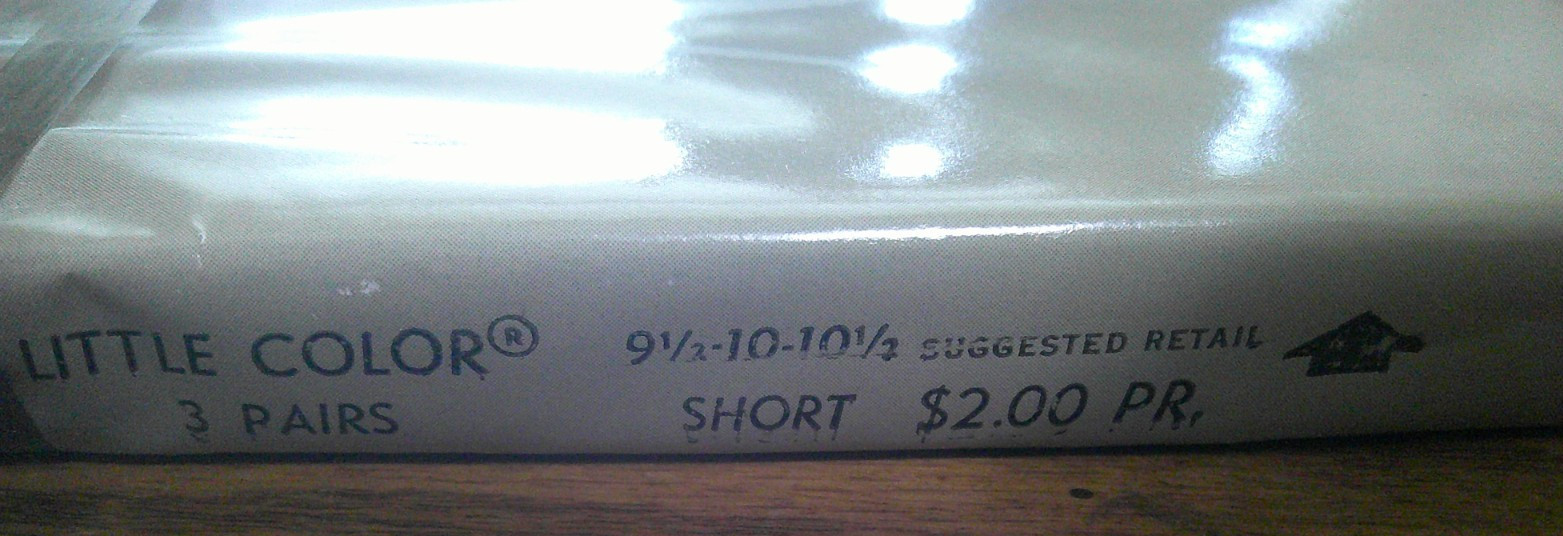 Hanes Vintage Nylon Stockings Little Color 9 1/2 10 10 1/2 SHORT Sealed 3 Pair