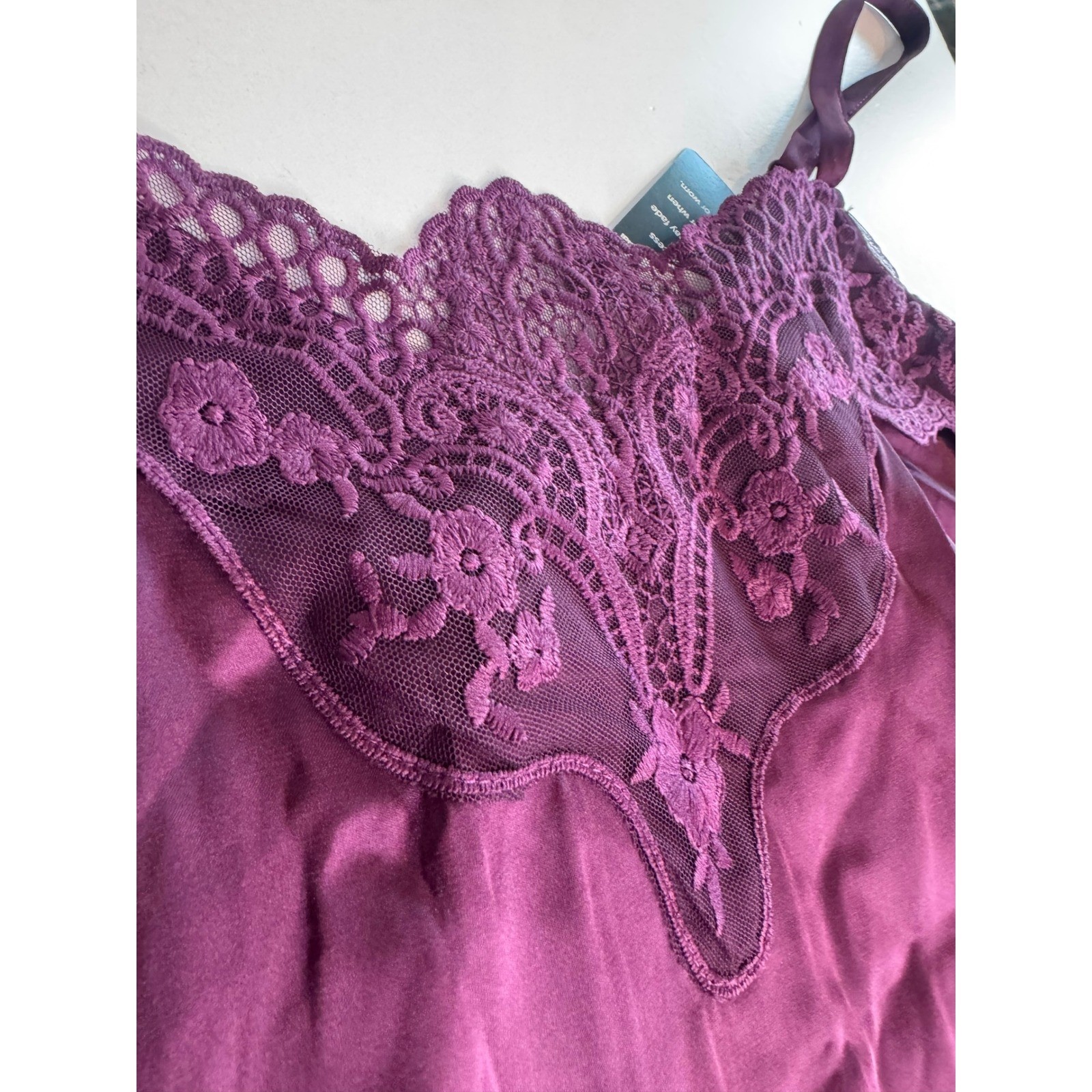 NWT Torrid Sophie Satin Lace Trim Cami Deep Plum Purple Size 0 Large