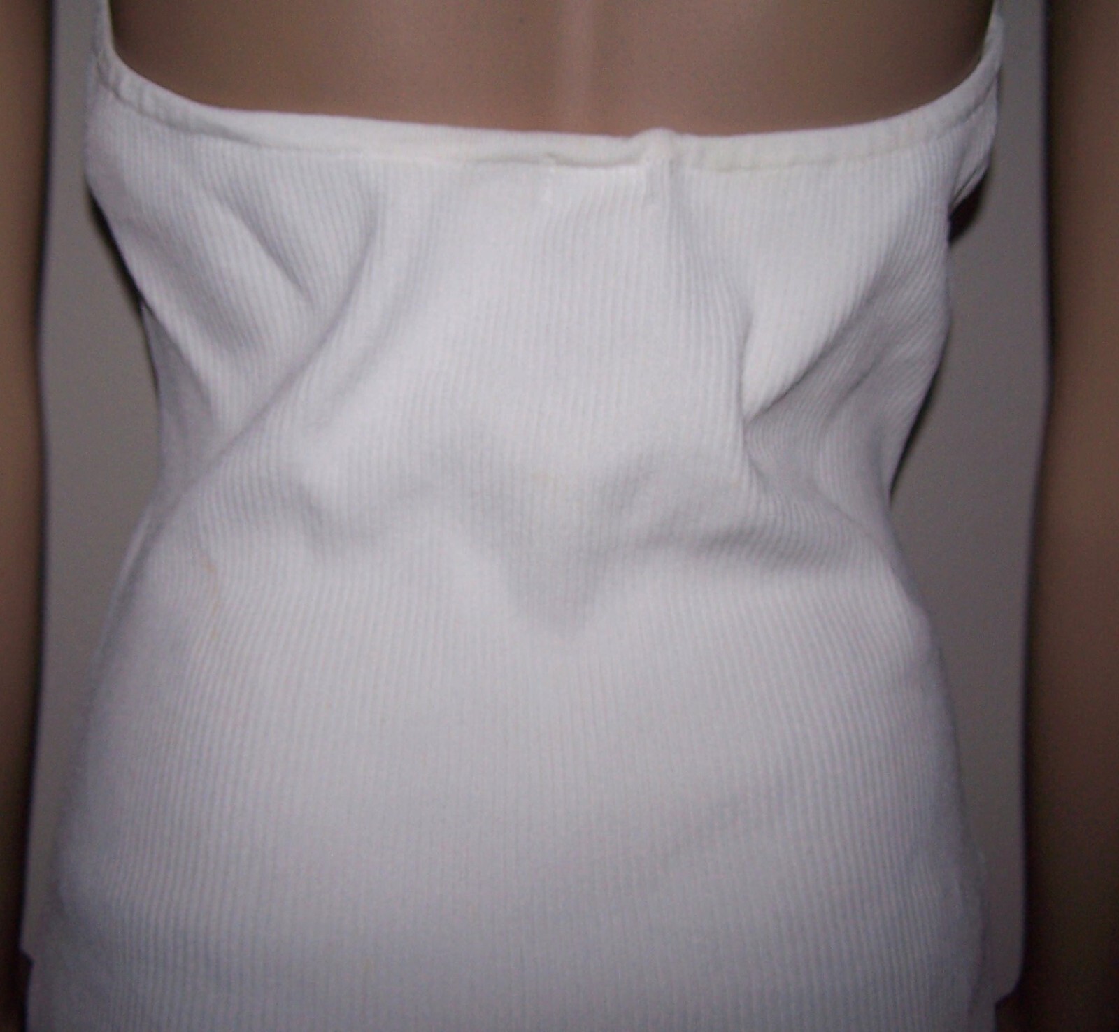 CACHE Y2K White Ribbed Knit w/Collar and Brass Snaps Long Top Size L (8-10)