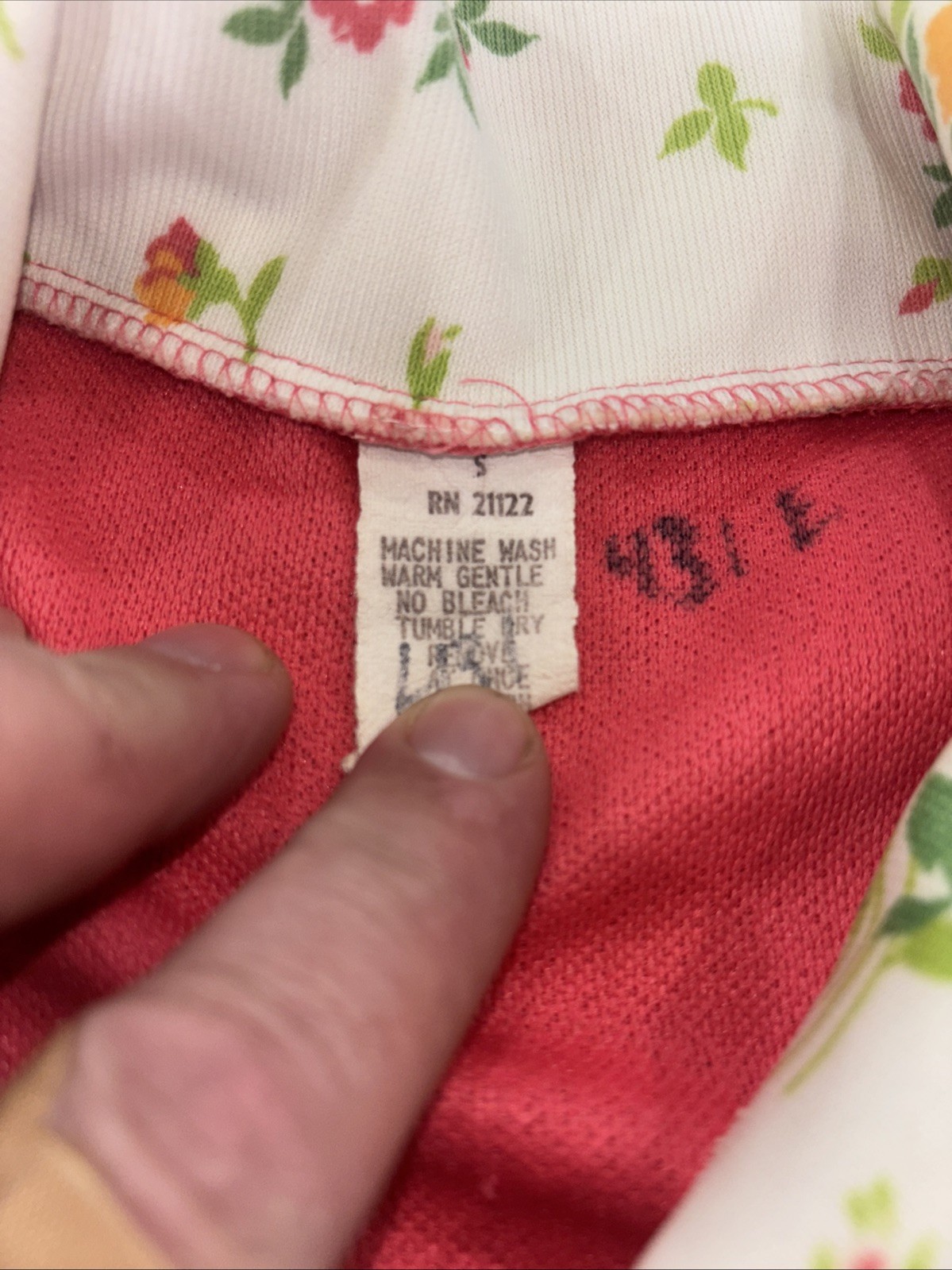 1960s vintage women’s shirt regular size Small? See pics.