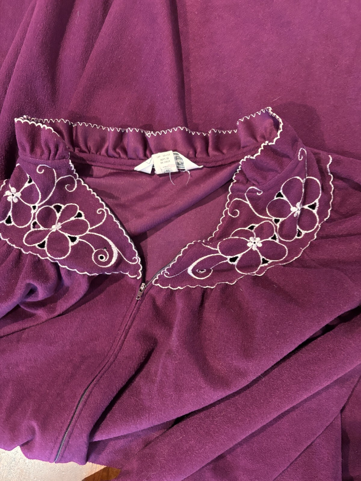 Vintage Purple Velvety Dressing Gown Night Dress Lrg. Sz. 16-18 Grandma Core