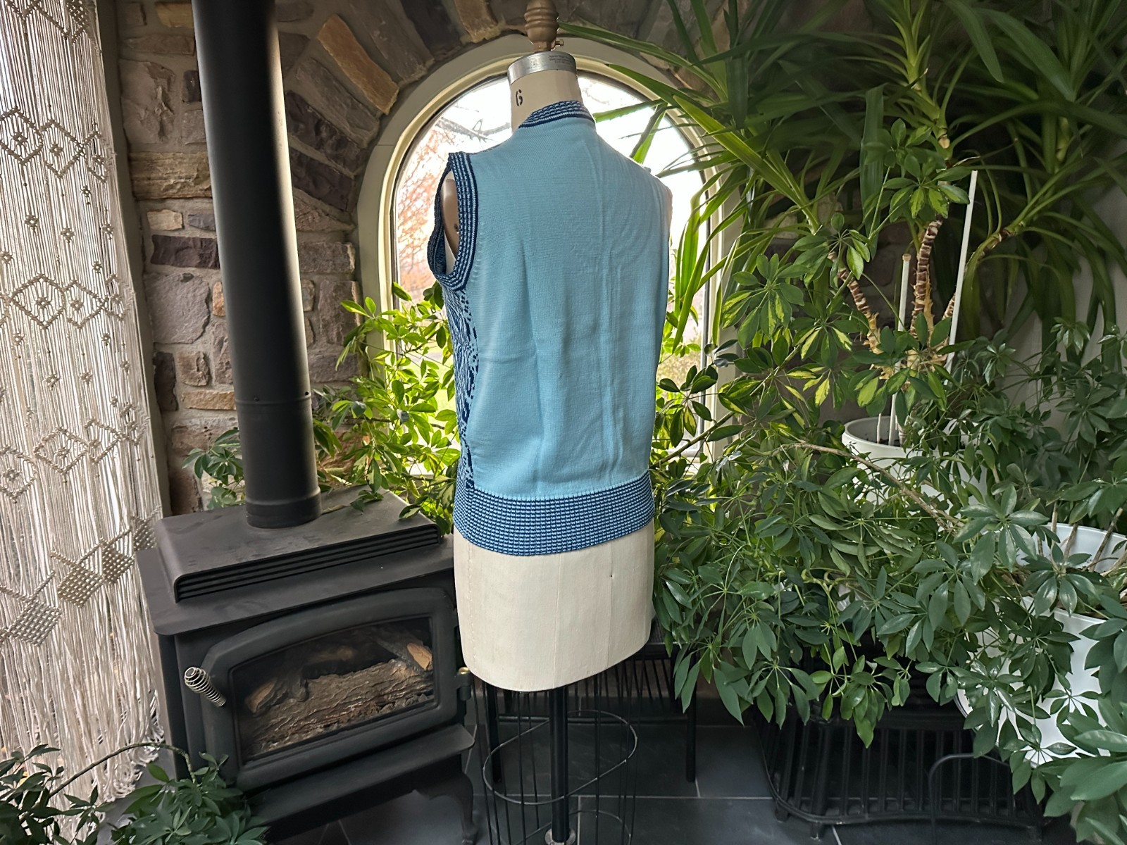 Vintage 1970s 2 Tone Blue Scoop Neck Sweater Knit Vest Sweater Bee Banff