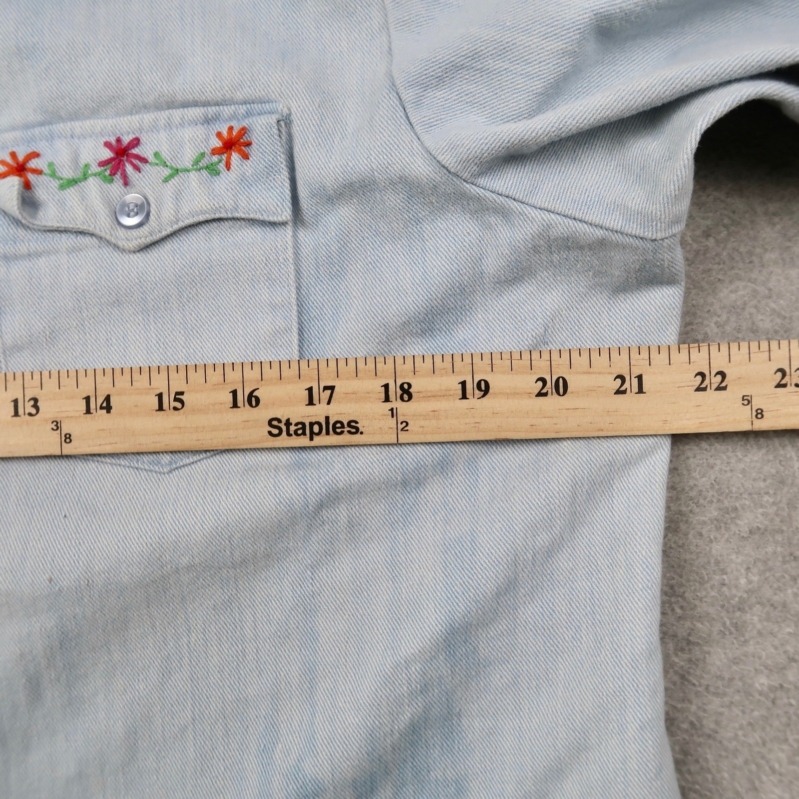 Vintage 70s Levis Big E Denim Shirt Womens M Floral Embroidered Western USA