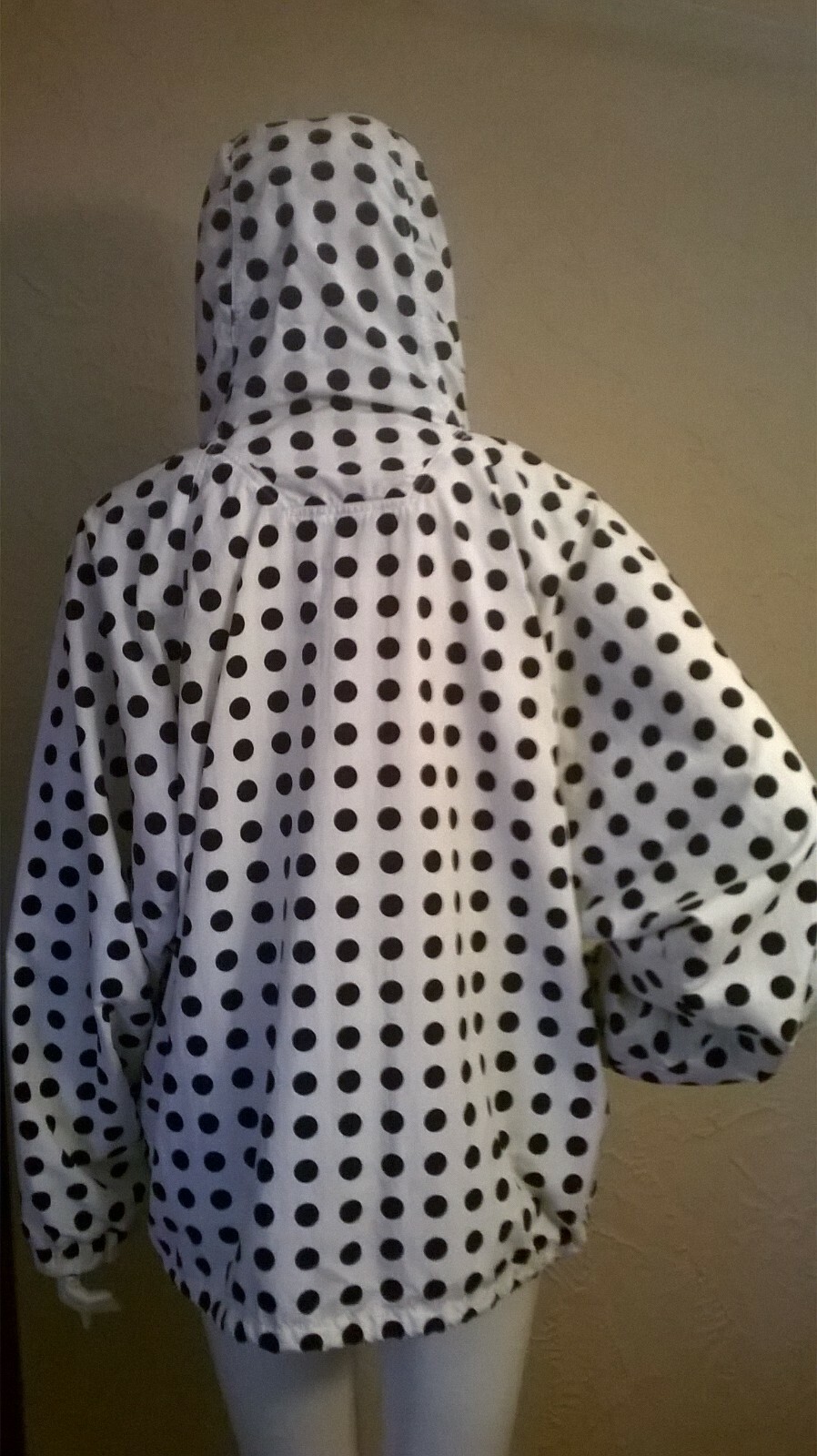 VTG 80’s „MIstal” Black & White Polka Dot Dolman Sleeve/Hooded Ski Jacket M