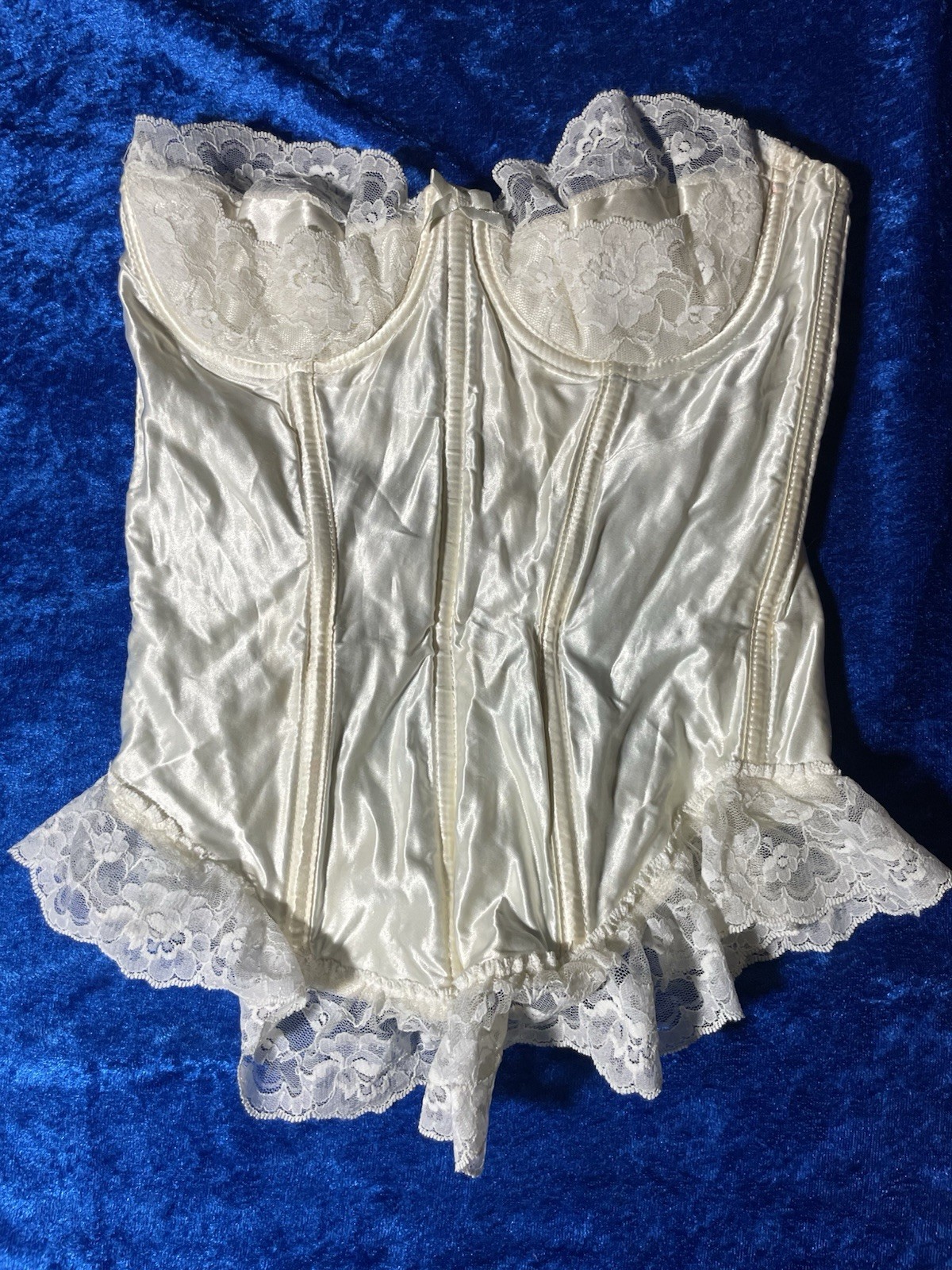 Vintage Darling Corset White Lace Frilly Coquette Size Small Lingerie