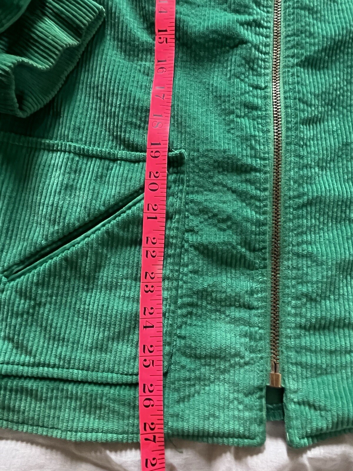 1970s Women’s Austin Hill Green Corduroy Dagger Collar Metal Zip Jacket Shacket