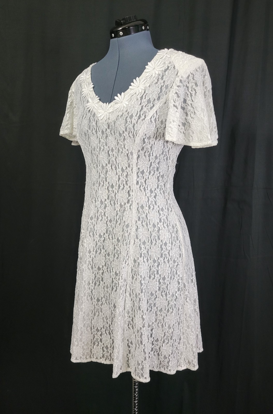 Vtg Dawn Joy Fashions White Lace Fit & Flare Dress w Flutter Sleeves Size 9/10