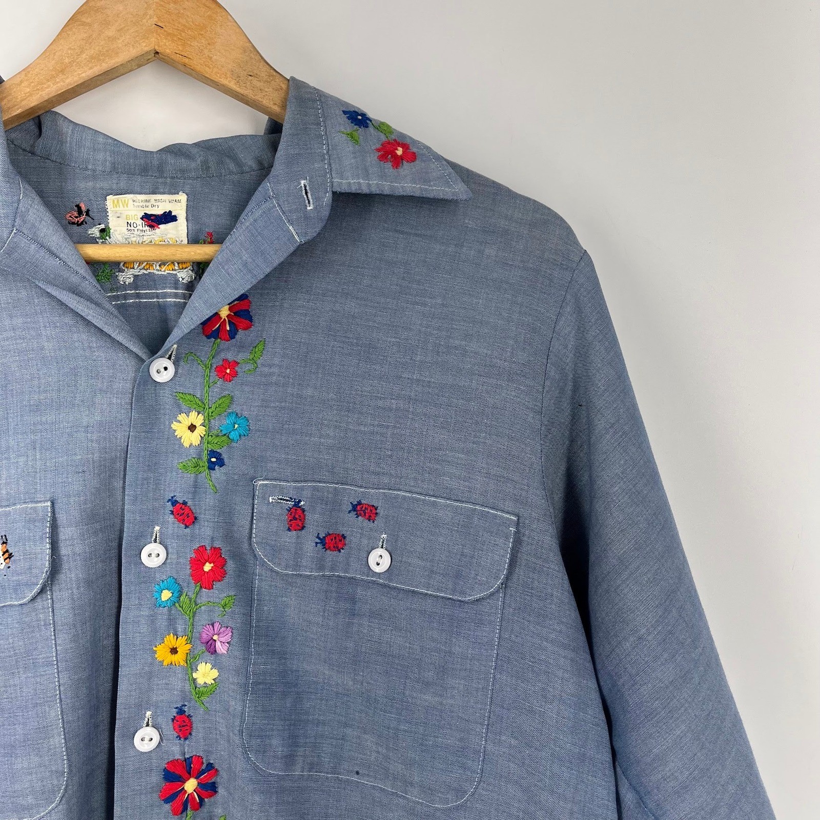 Big Mac Vintage Embroidered Chambray Shirt Floral Garden Ladybug Turtle 70s Sz M
