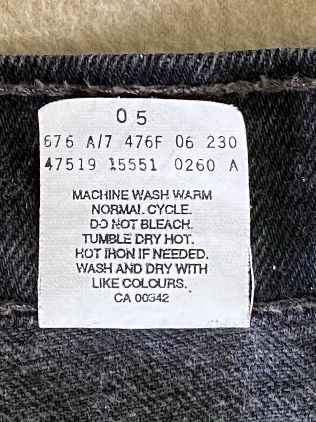 Levis 551 (Size 12 MED Womens) Relaxed Fit, Tapered Leg Black Cotton Denim Jeans