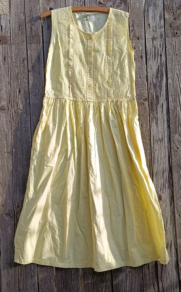 Vintage Vestro Dress Womens 36 38 Lemon Yellow Italy Pintuck Retro 70s Summer