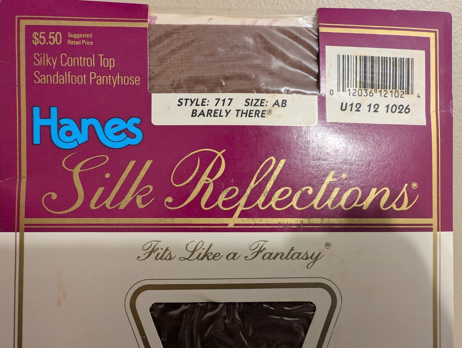 Vtg 2 pr Hanes Silk Reflections FITS LIKE A FANTASY Style 717-AB Different Color