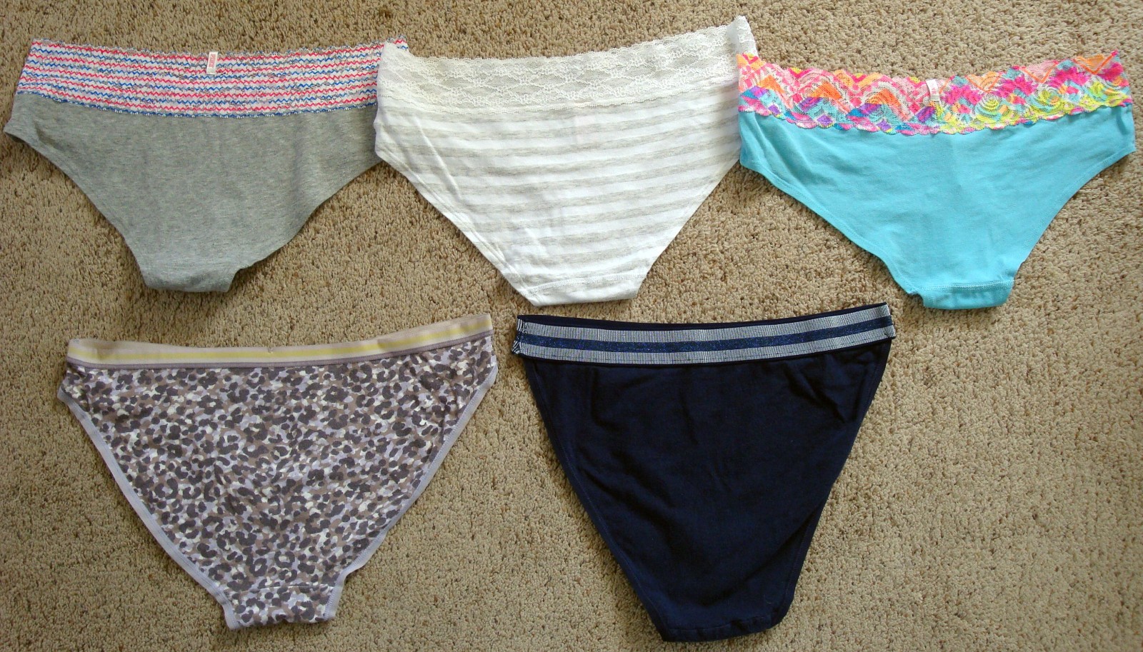 Lot of 5 Victoria’s Secret M Vintage Cotton Bikini Hipster Hiphugger Lace Modal