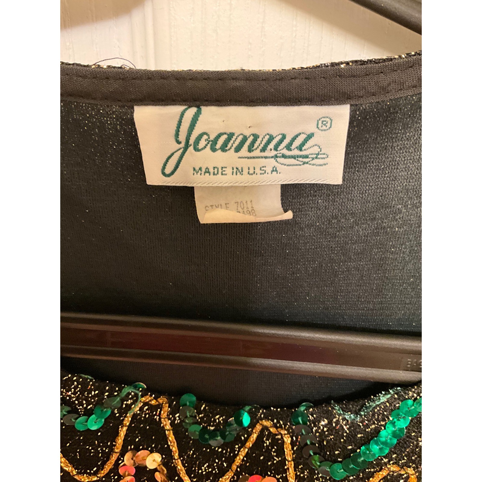Vintage Joanna Sequin Multicolor Zig Zag and Black Gold Metallic Top – Med