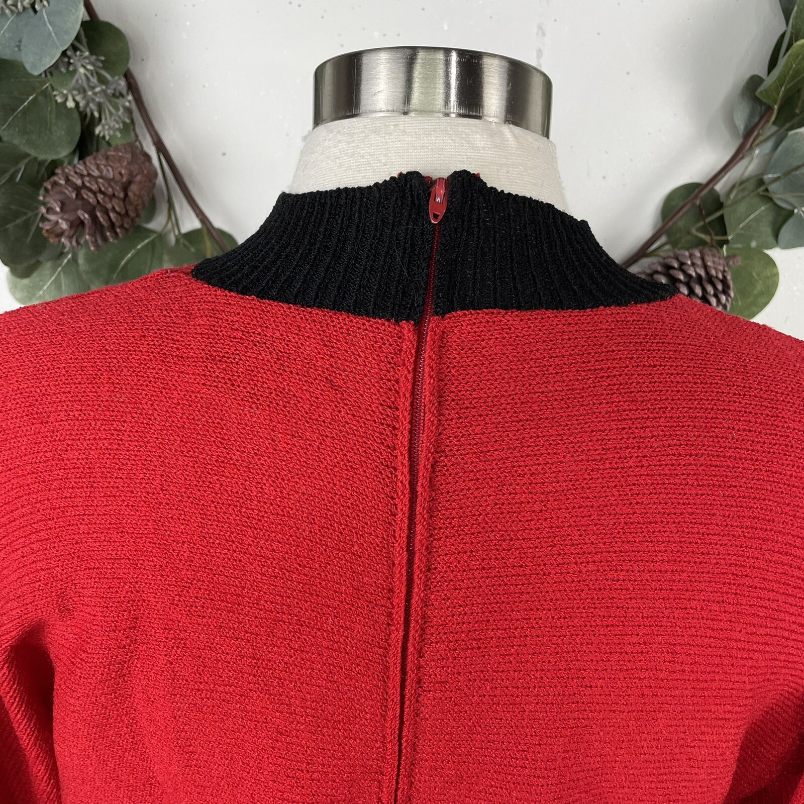 Vintage 80s Womens Sweater Size S Santana Knit Leather Flower Red