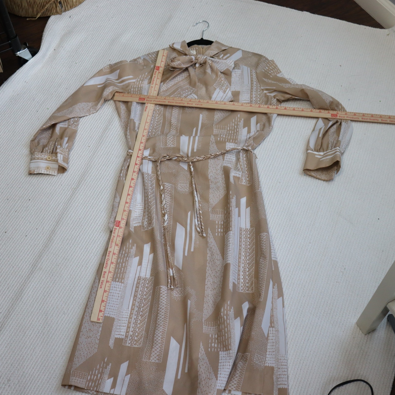 Vintage 70’s Vilano Dress with neck tie and belt size 14