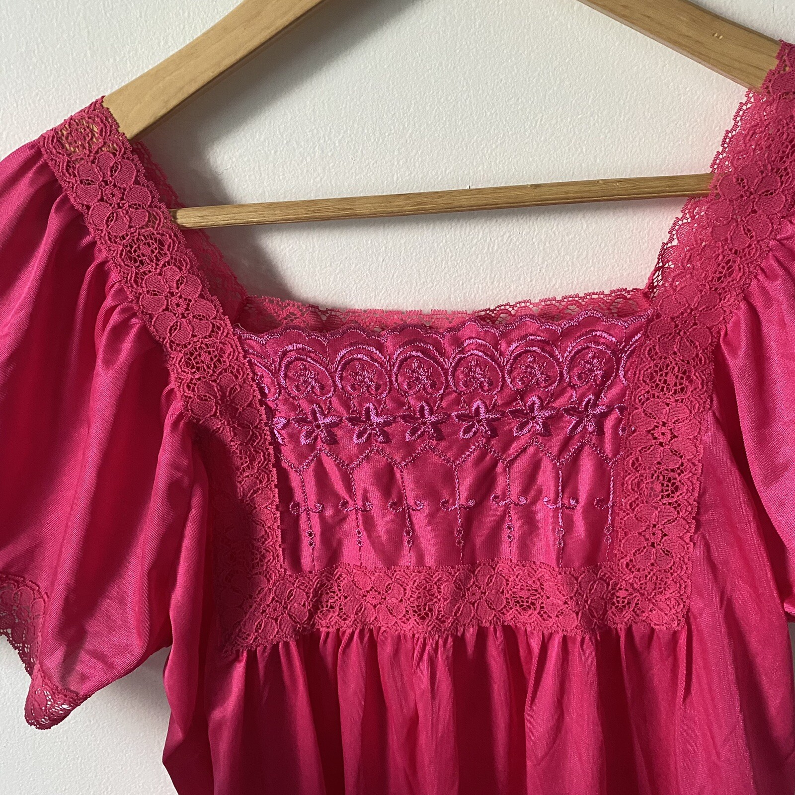 Vintage 70s Balletcore Boho Barbie Pink Rikki NY Maxi Floral Lace Night Gown