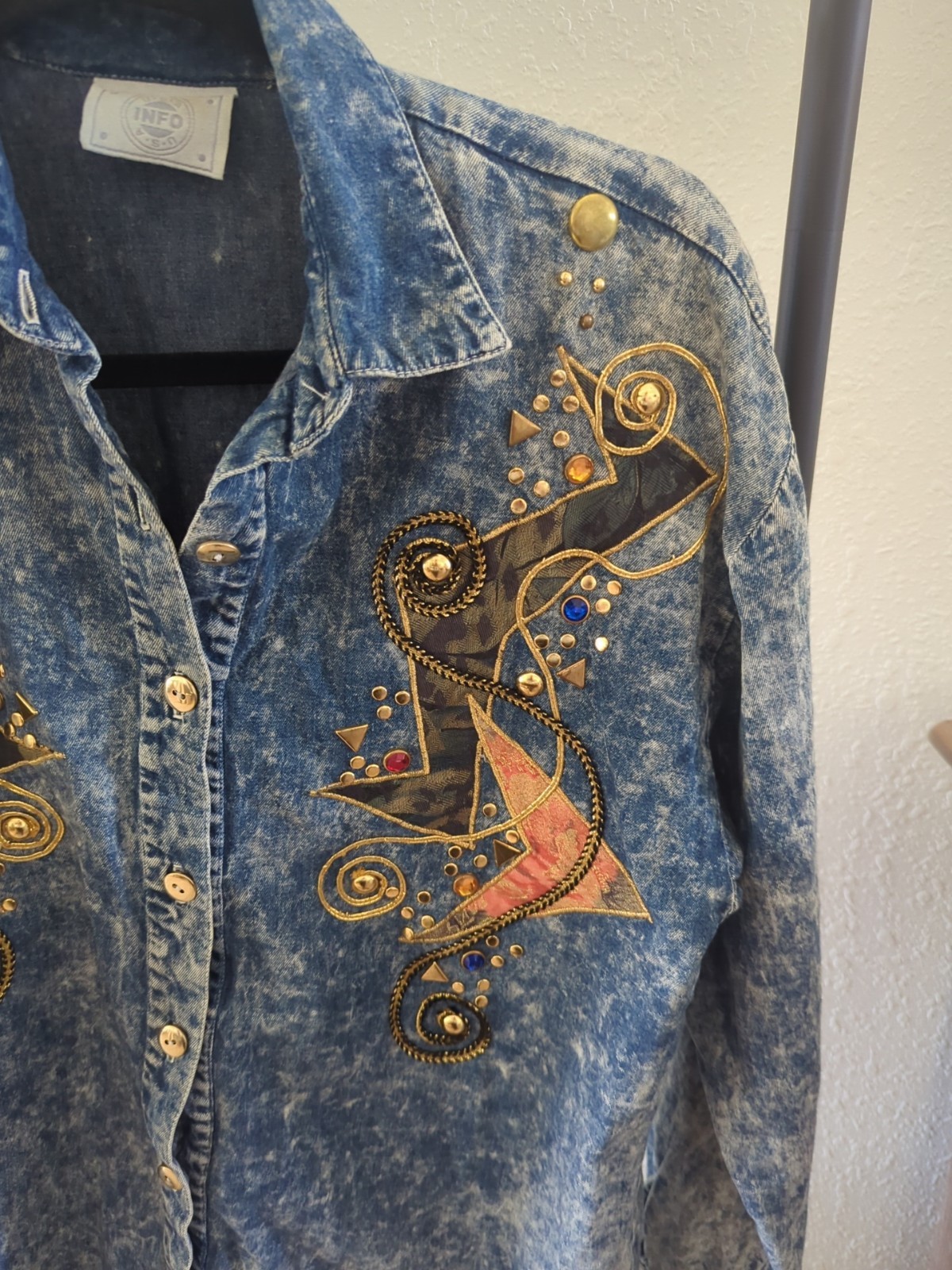 Info Vintage Acid Wash Denim Beaded Floral Shirt Betty Bleu Padded 1990’s Mom