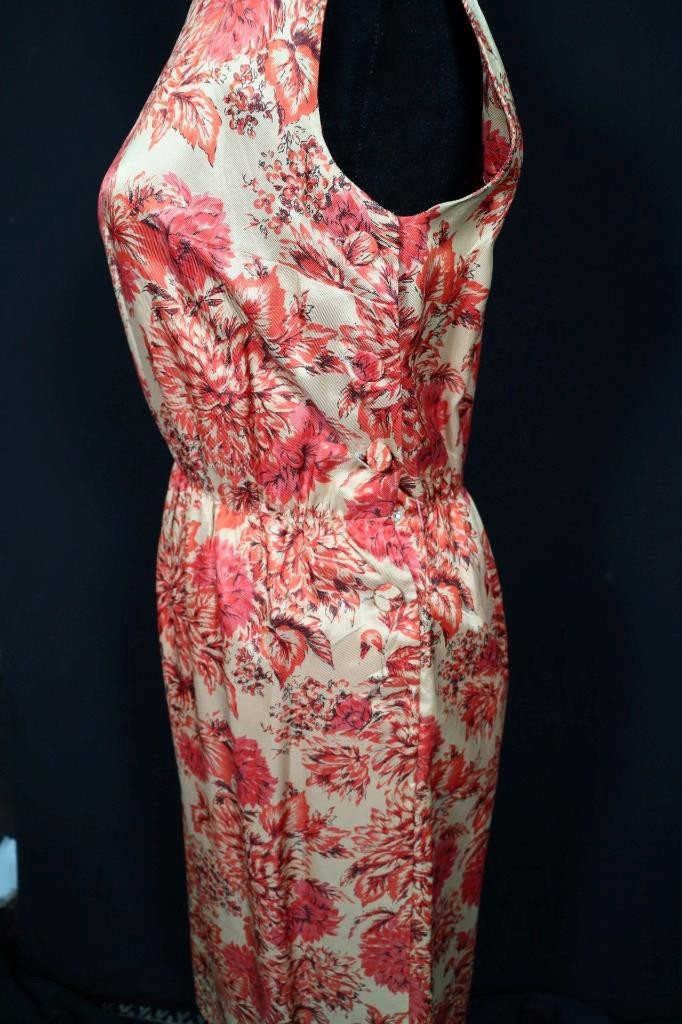 Vintage 1960’s Gold And Oranges Floral Print Silk Dress Size 6+ Excellent Cond