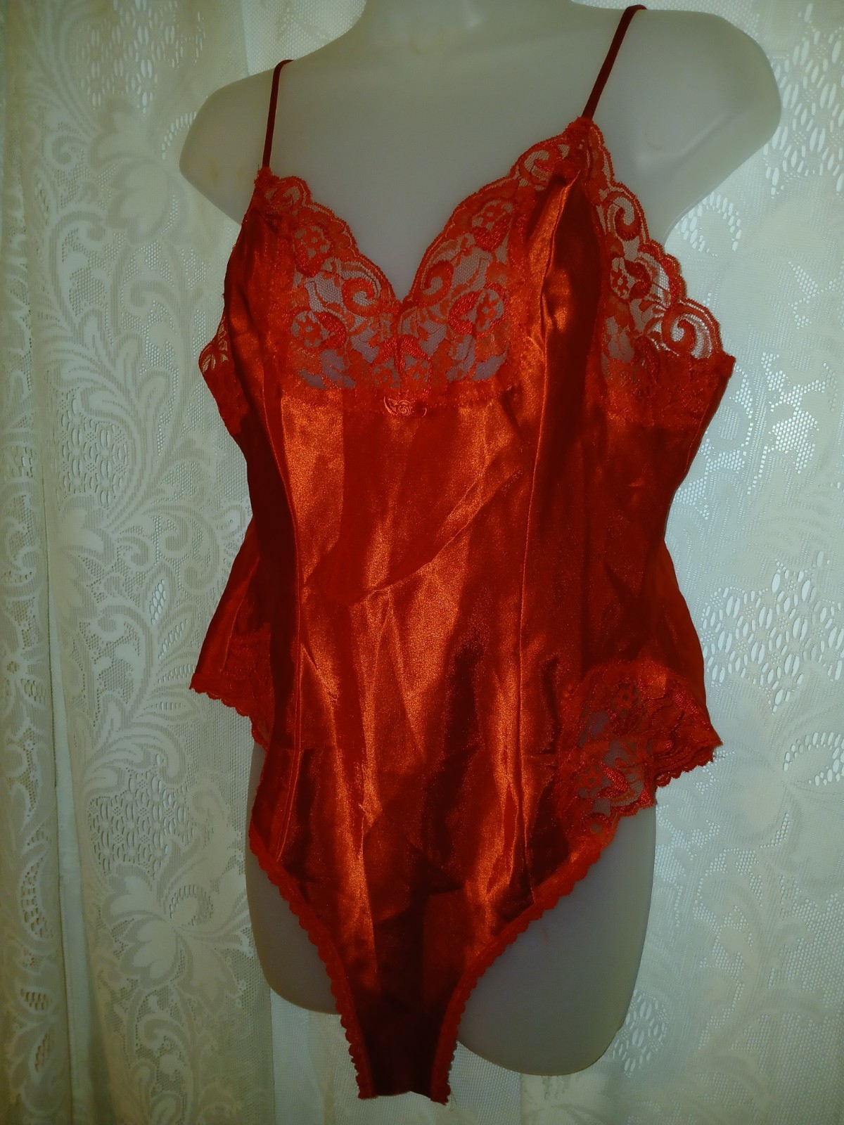 Vintage Delicates Red Satin Lace Snap Crotch Hi-Cut Teddy Lingerie Bodysuit L