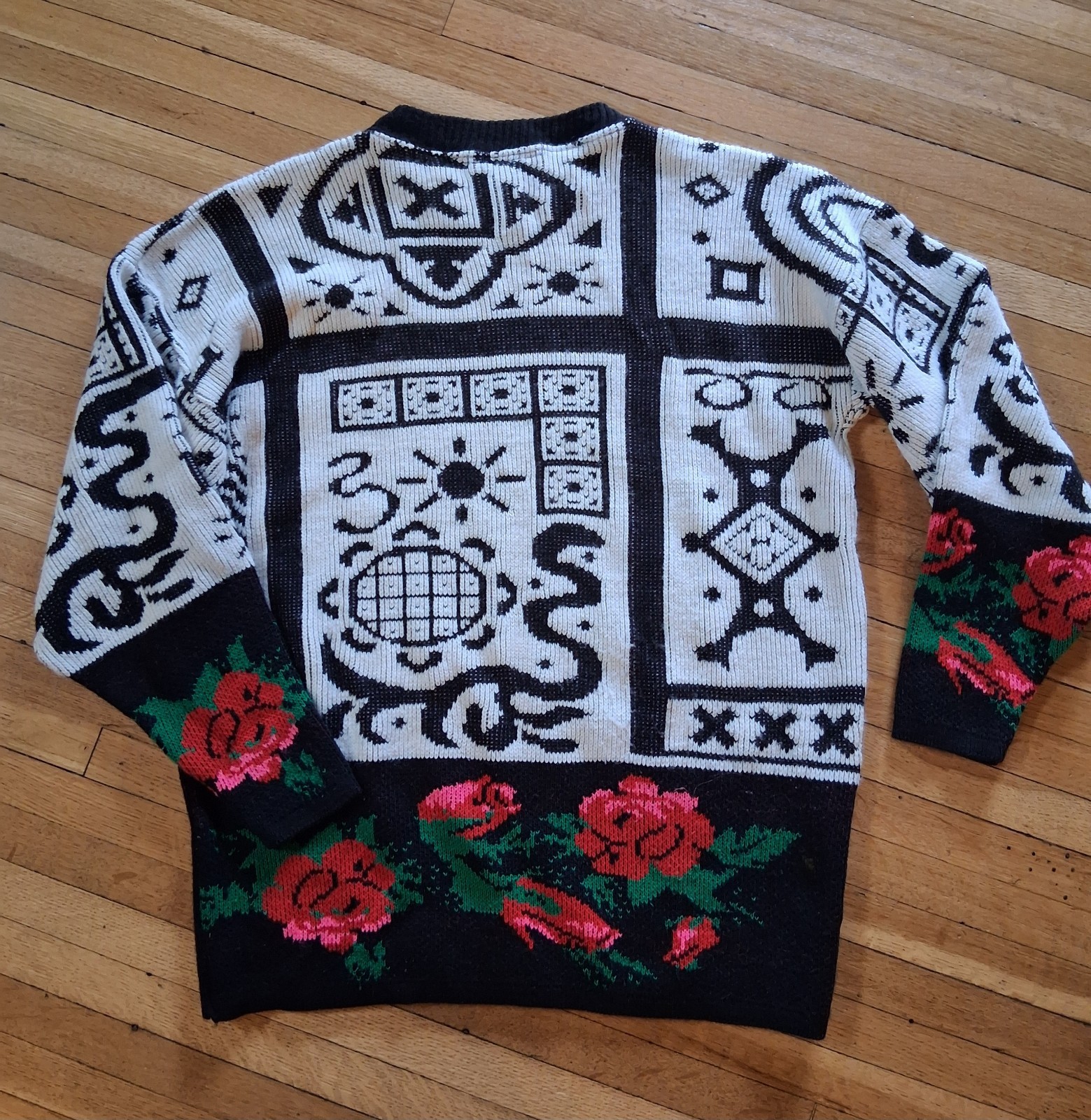 Whimsy Goth 90s Sweater Women’s LaVenture Size Large Made In USA Vintage 90s