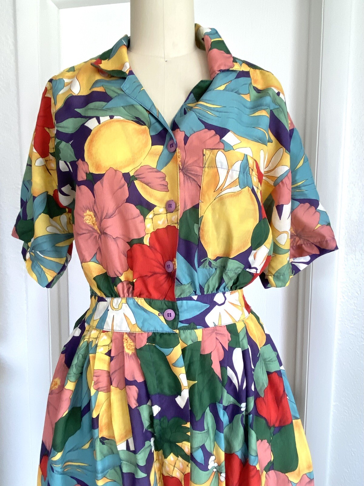 VTG CAROL ANDERSON TROPICAL FLORAL W/ FRUIT RAYON DRESS SZ S COLORFUL
