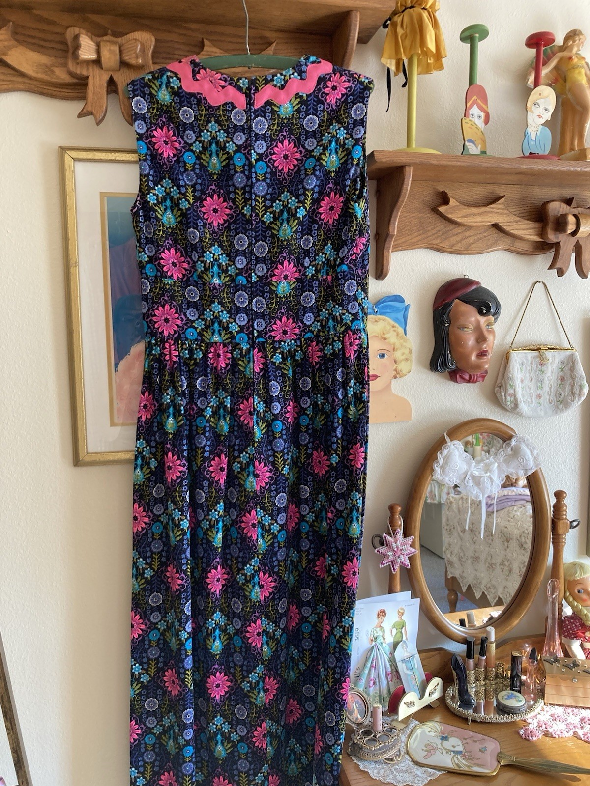 1970s Vibrant Psychedelic Floral Barkcloth Style Maxi Dress, Bust 36in