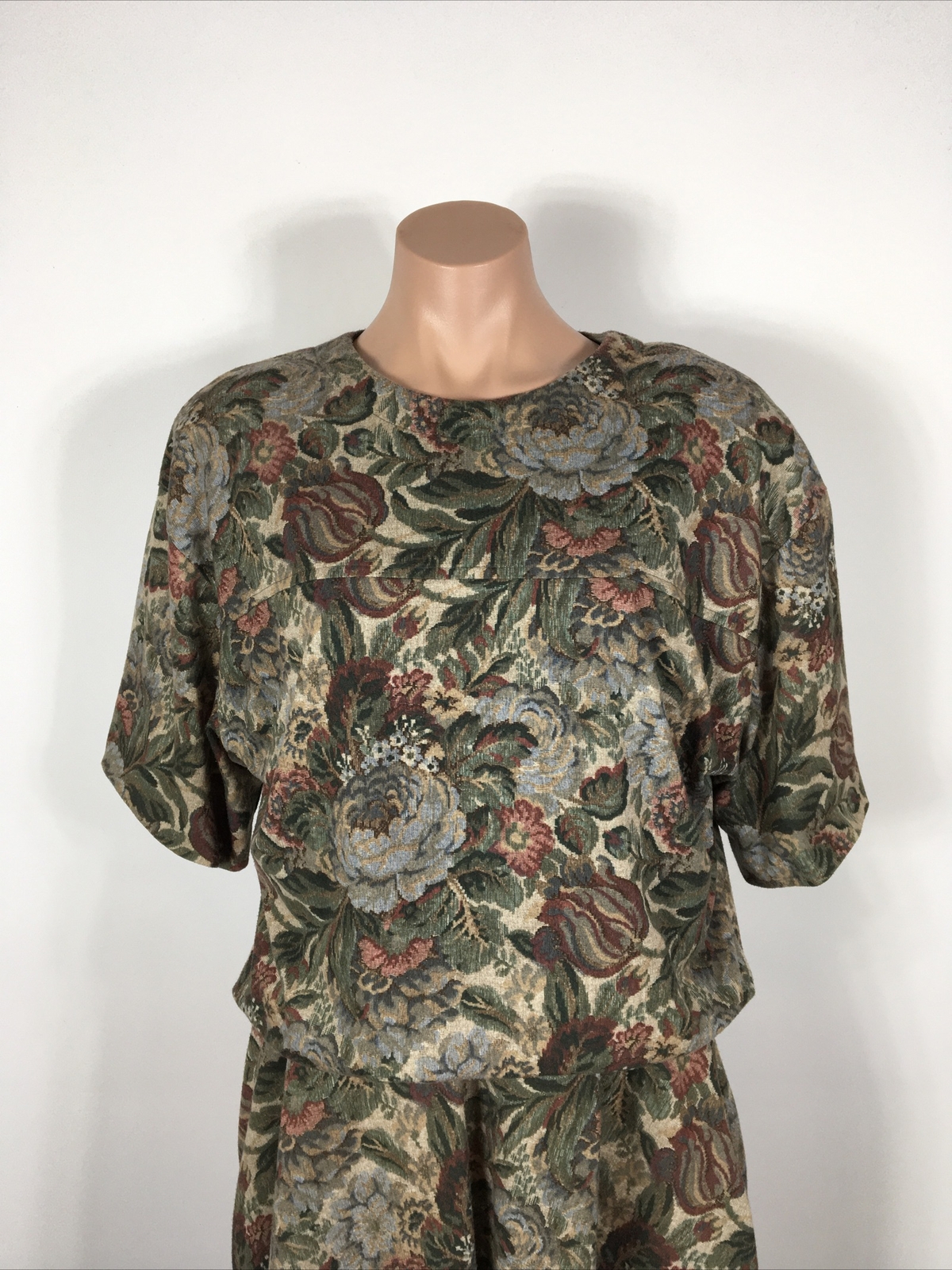 Vintage Gorgeous 80s 1980s FLORAL cottagecore Tapestry dress 14