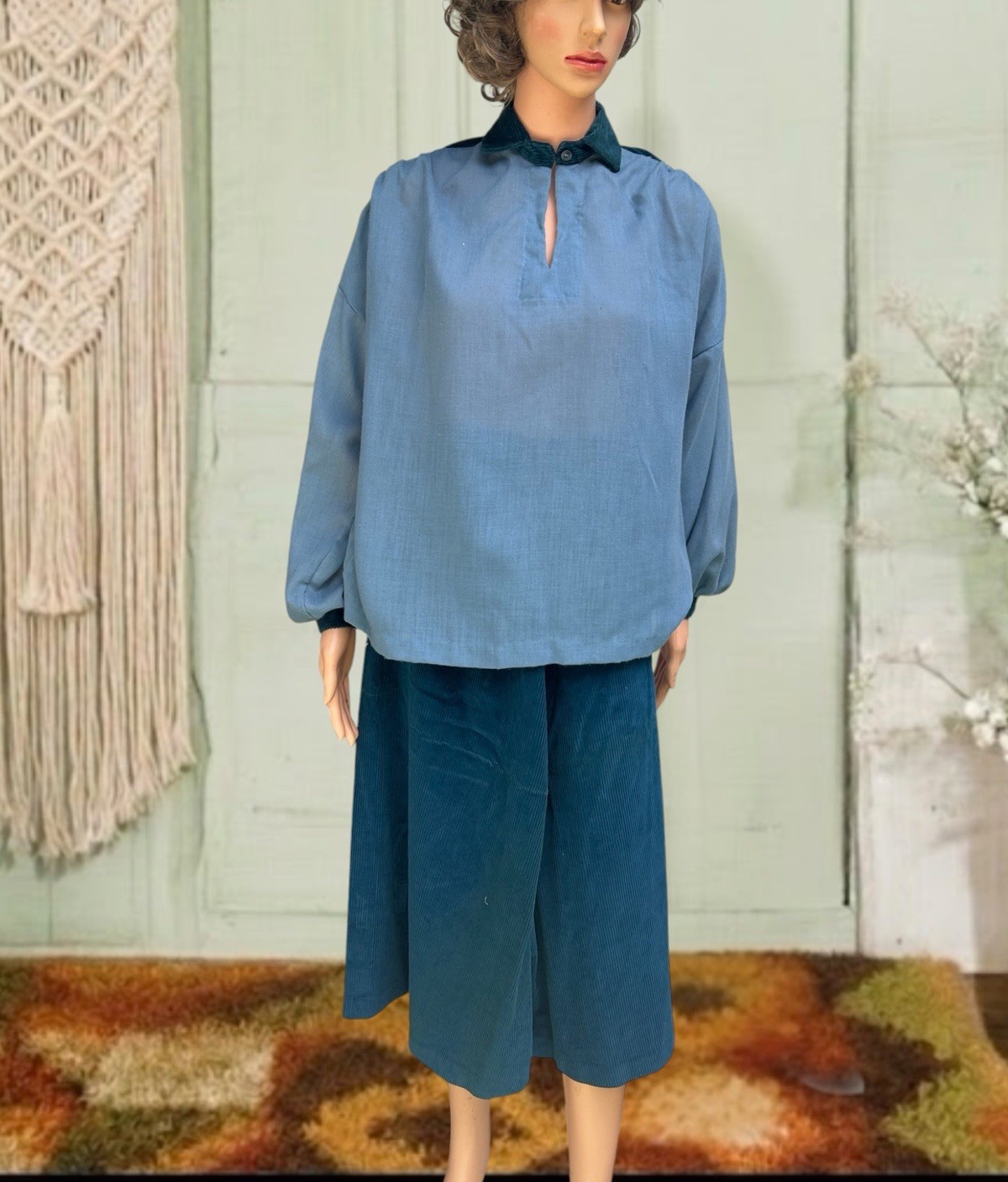Vintage 1970s 2 Piece Corduroy Skirt And Top Set Turquoise Woven Cotton 26”w