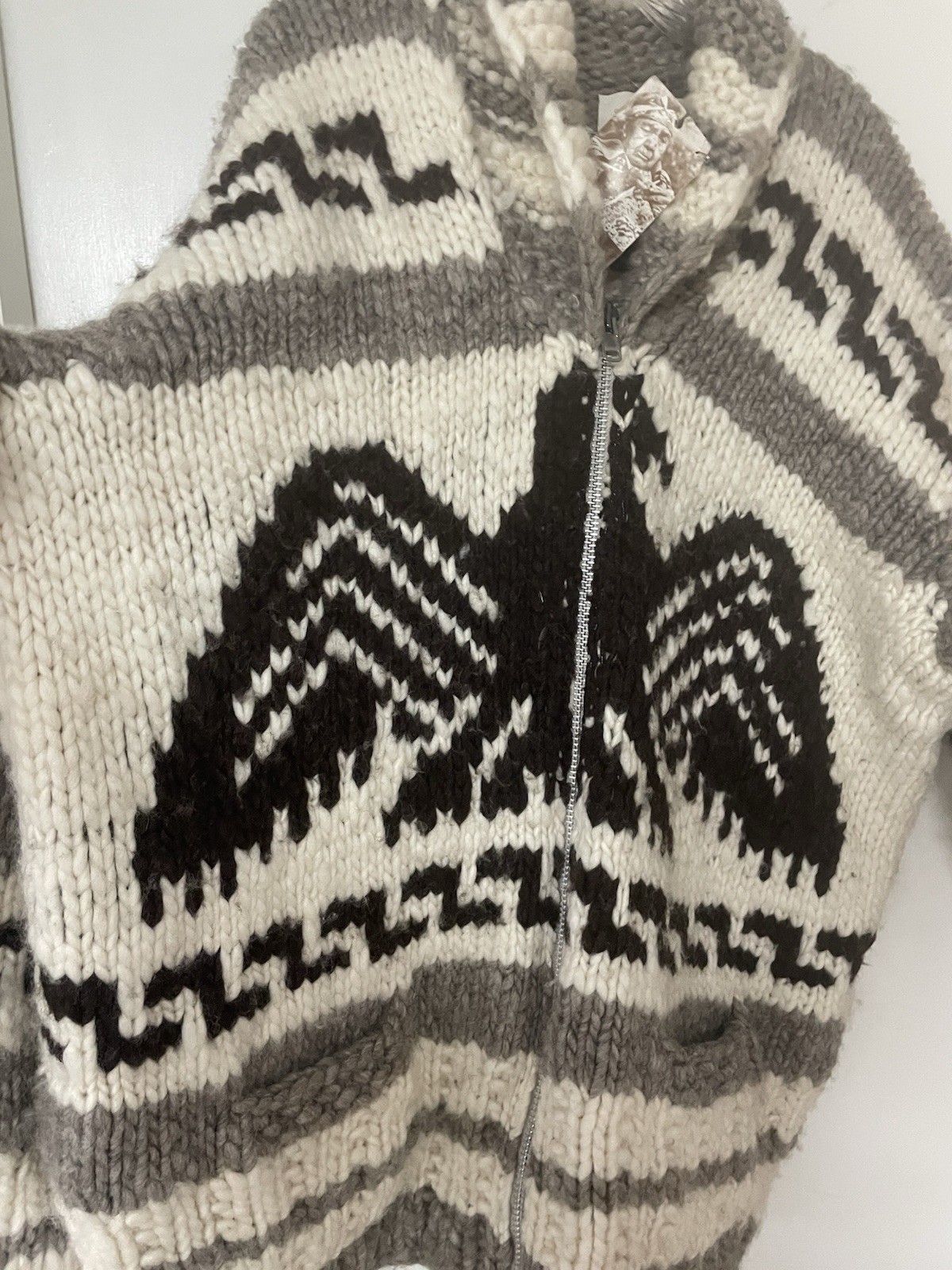1999 VINTAGE ORIGINAL COWICHEN SWEATER WITH ORIGINAL TAGS VERY GOOD CONDITION