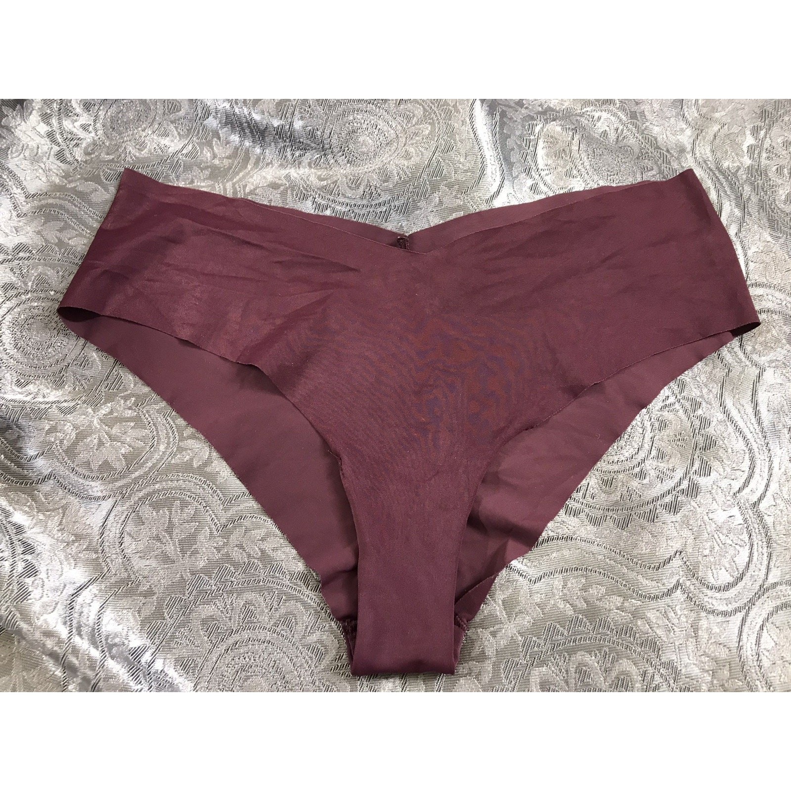 Aerie Women’s BURGUNDY V-Cut No Show Cheeky Style Underwear Size M NWOT