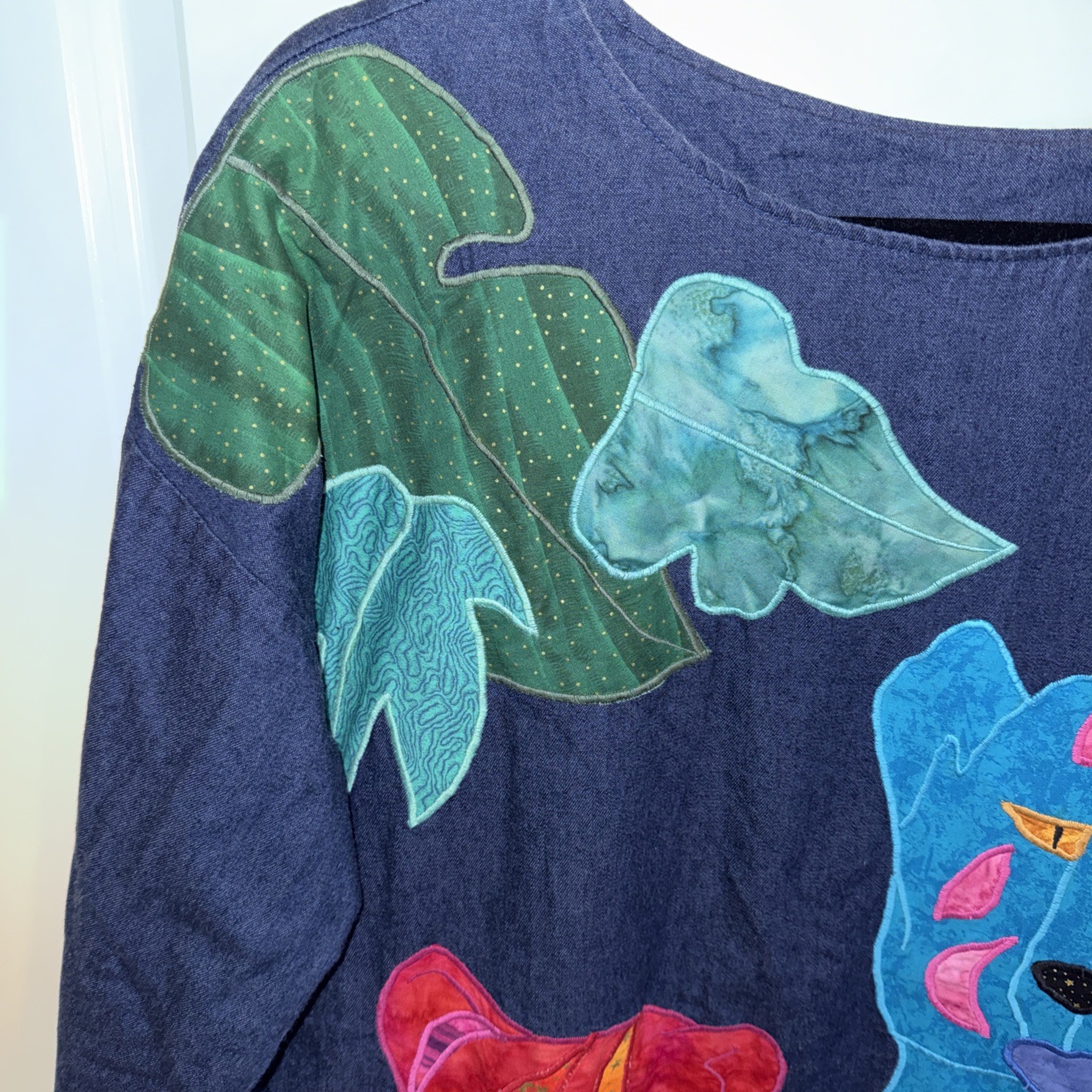 Alfredo’s Wife Vintage Denim Tunic Shirt Sz Small Colorful Leopards Folk Art